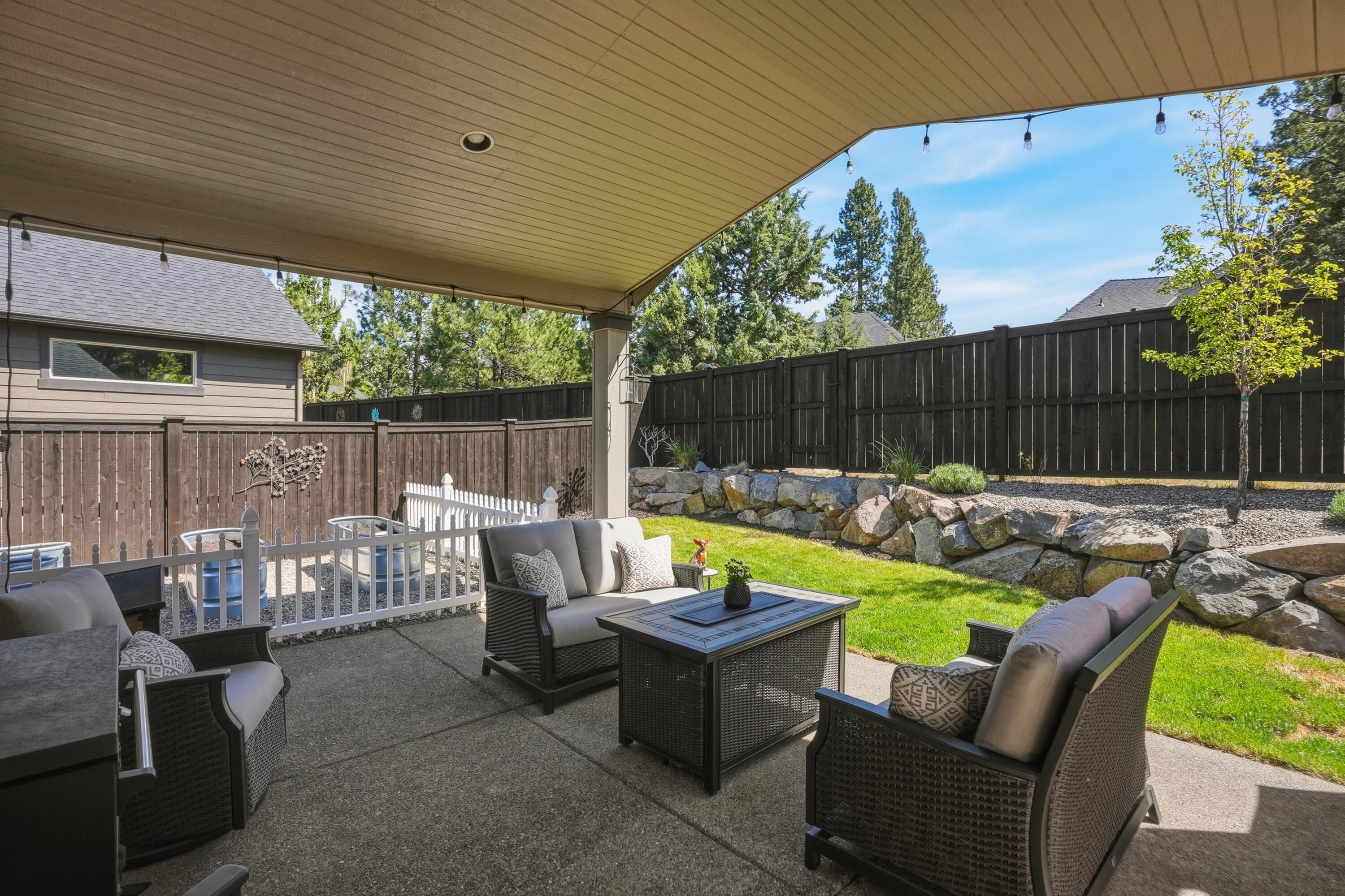 60219 Rolled Rock Way