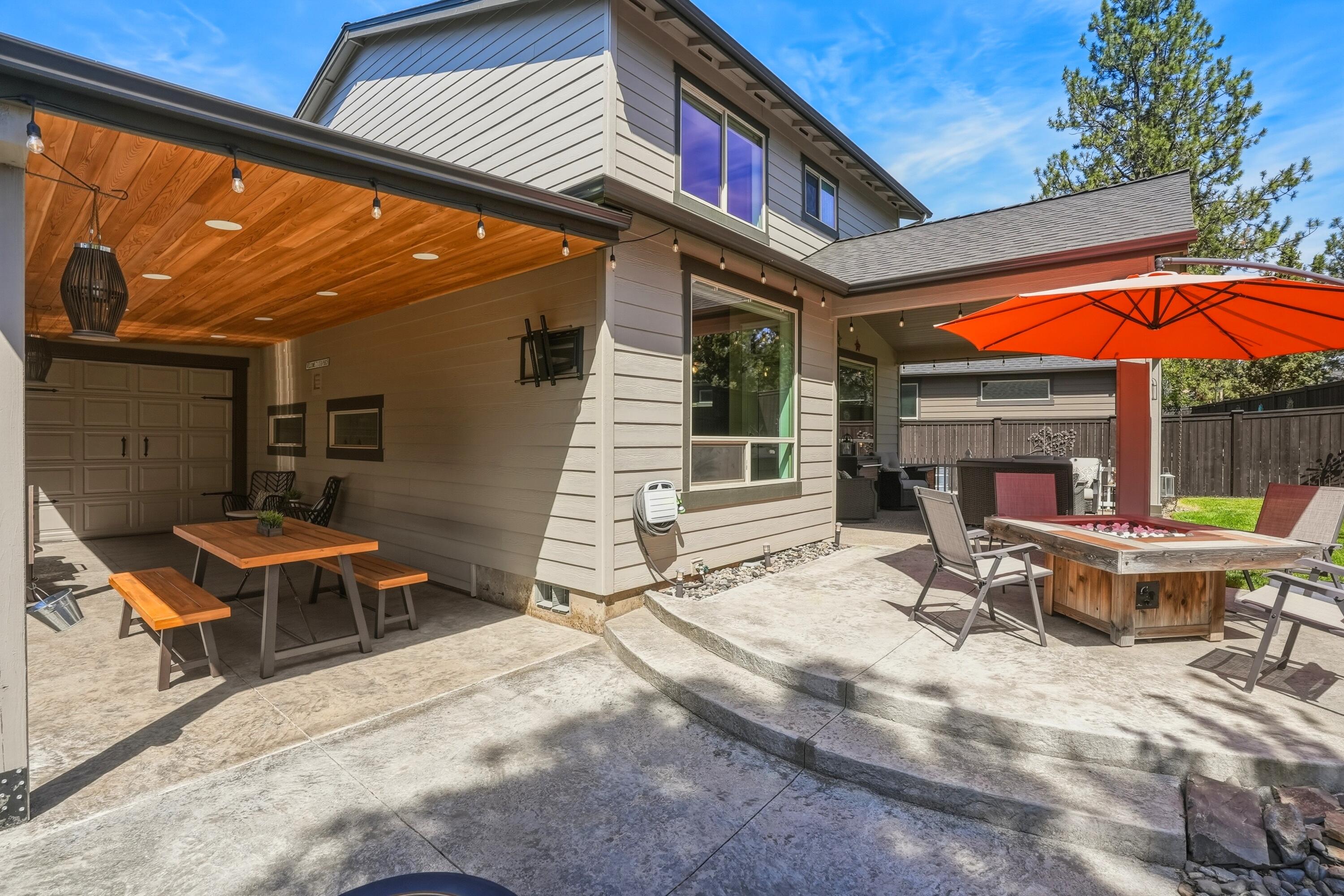 60219 Rolled Rock Way