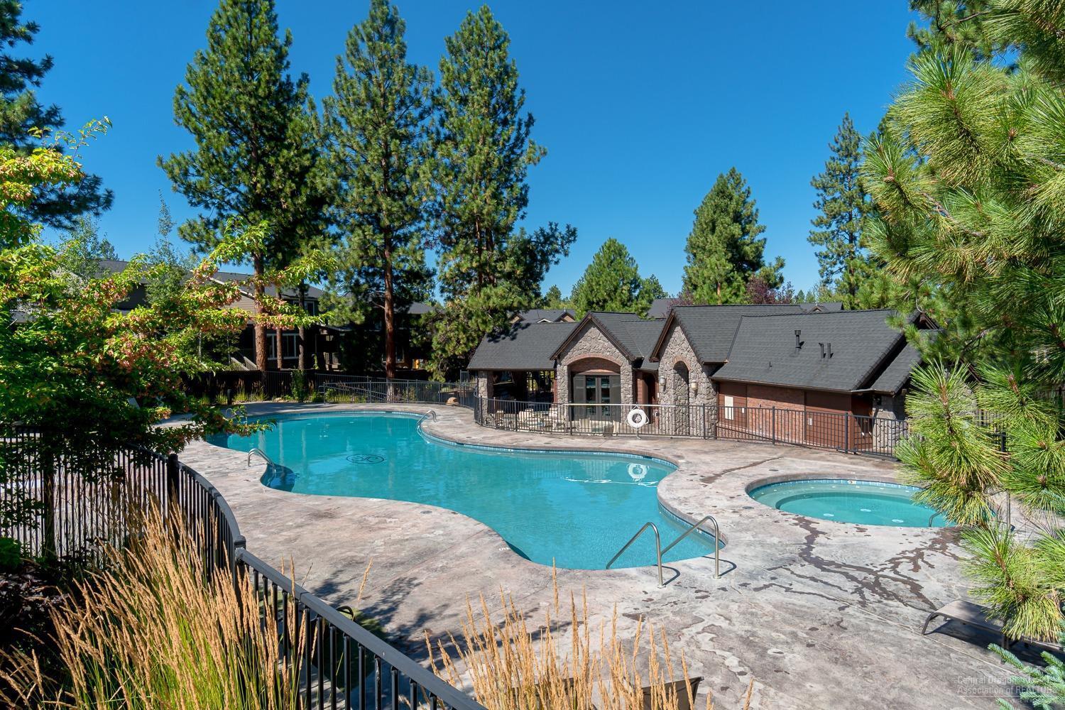 60219 Rolled Rock Way