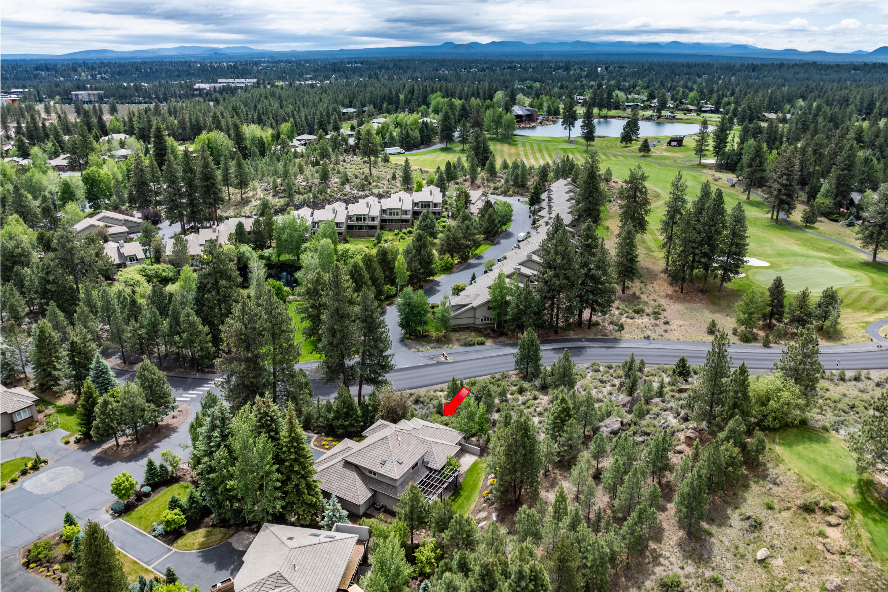 19598 Green Lakes Loop