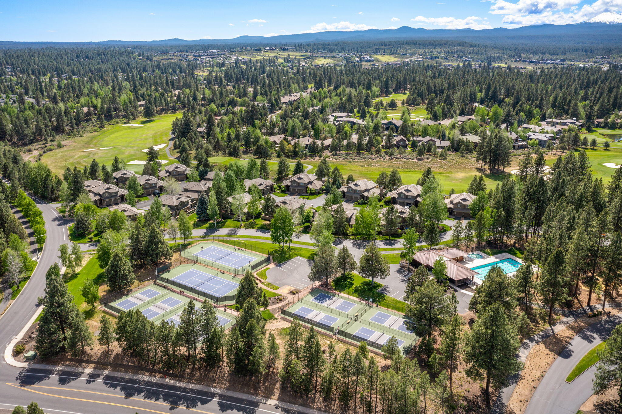 19598 Green Lakes Loop