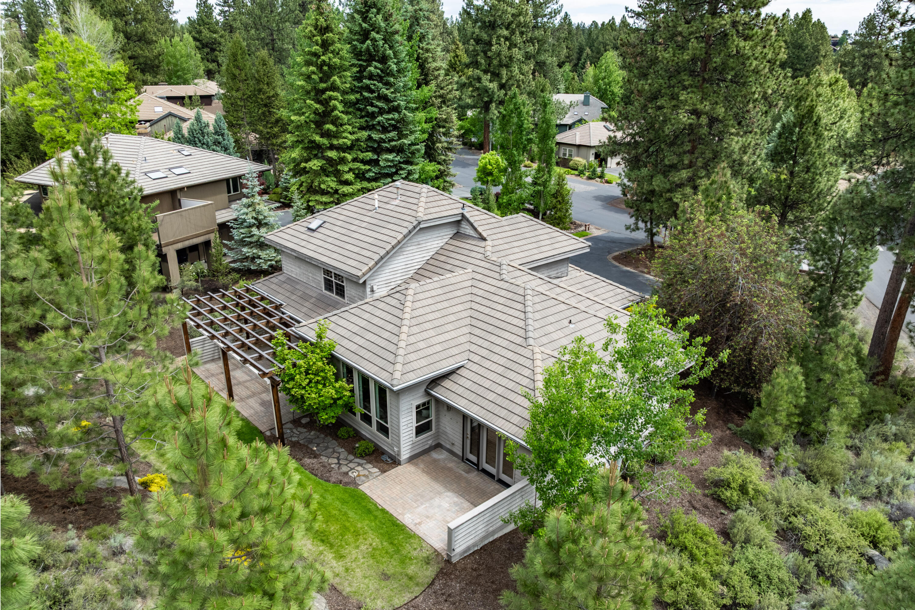 19598 Green Lakes Loop