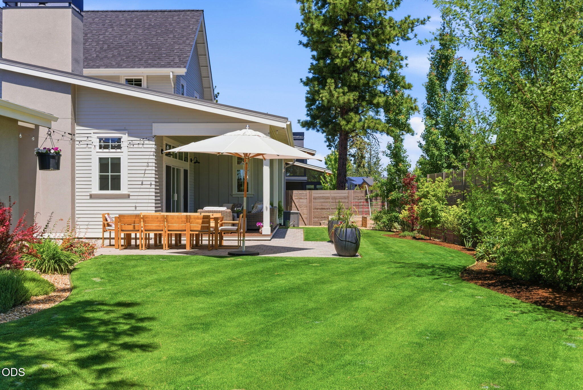 3113 NW Blodgett Way