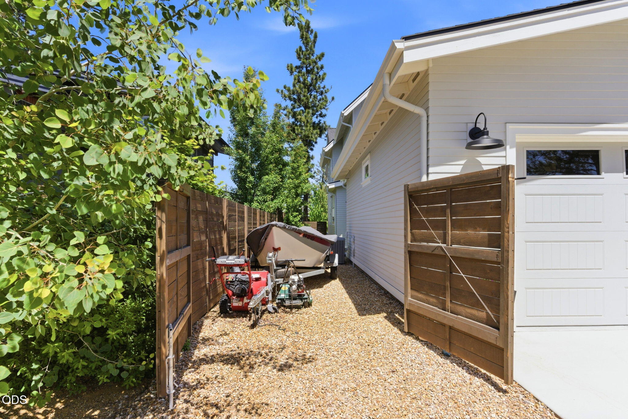 3113 NW Blodgett Way