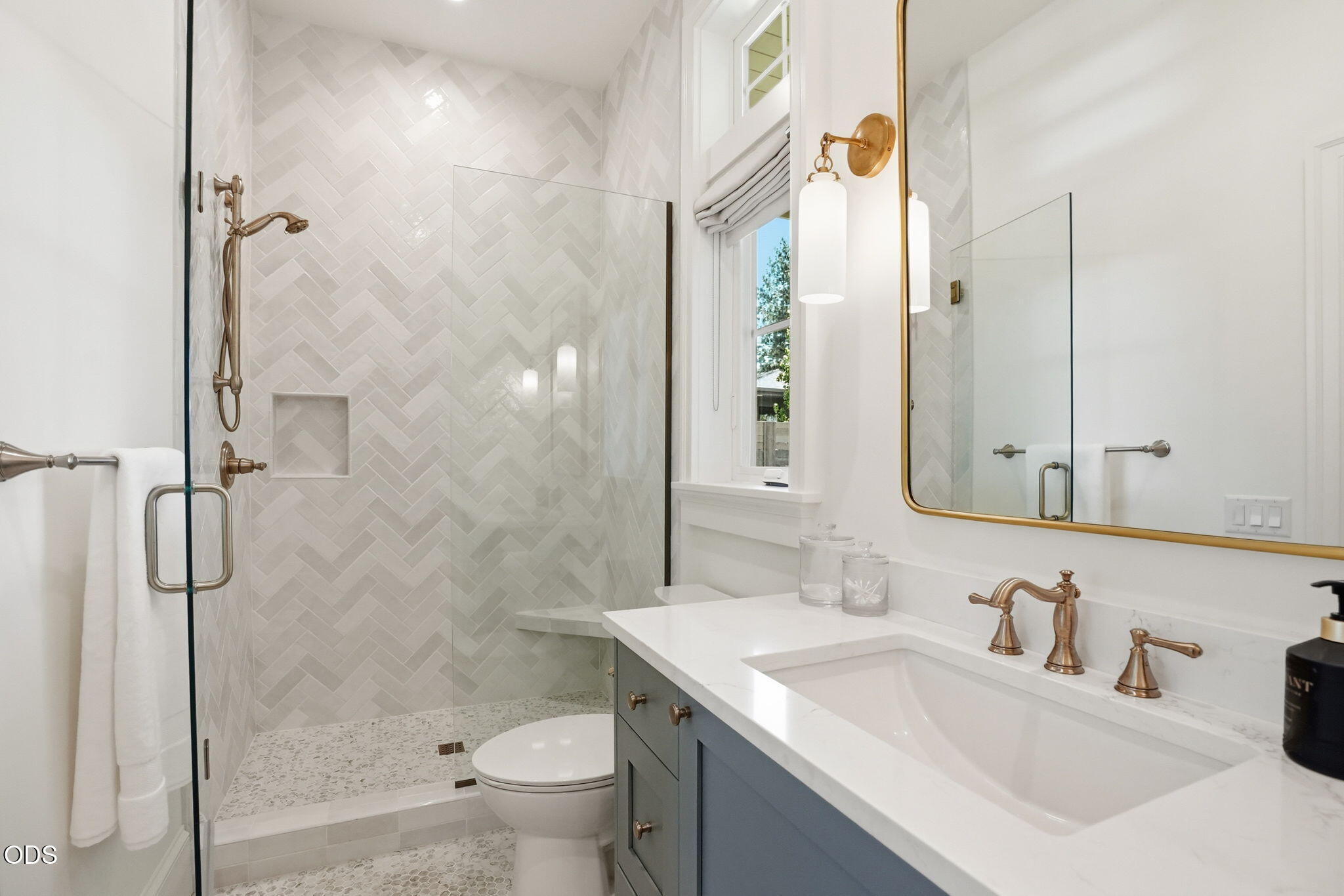 3113 NW Blodgett Way