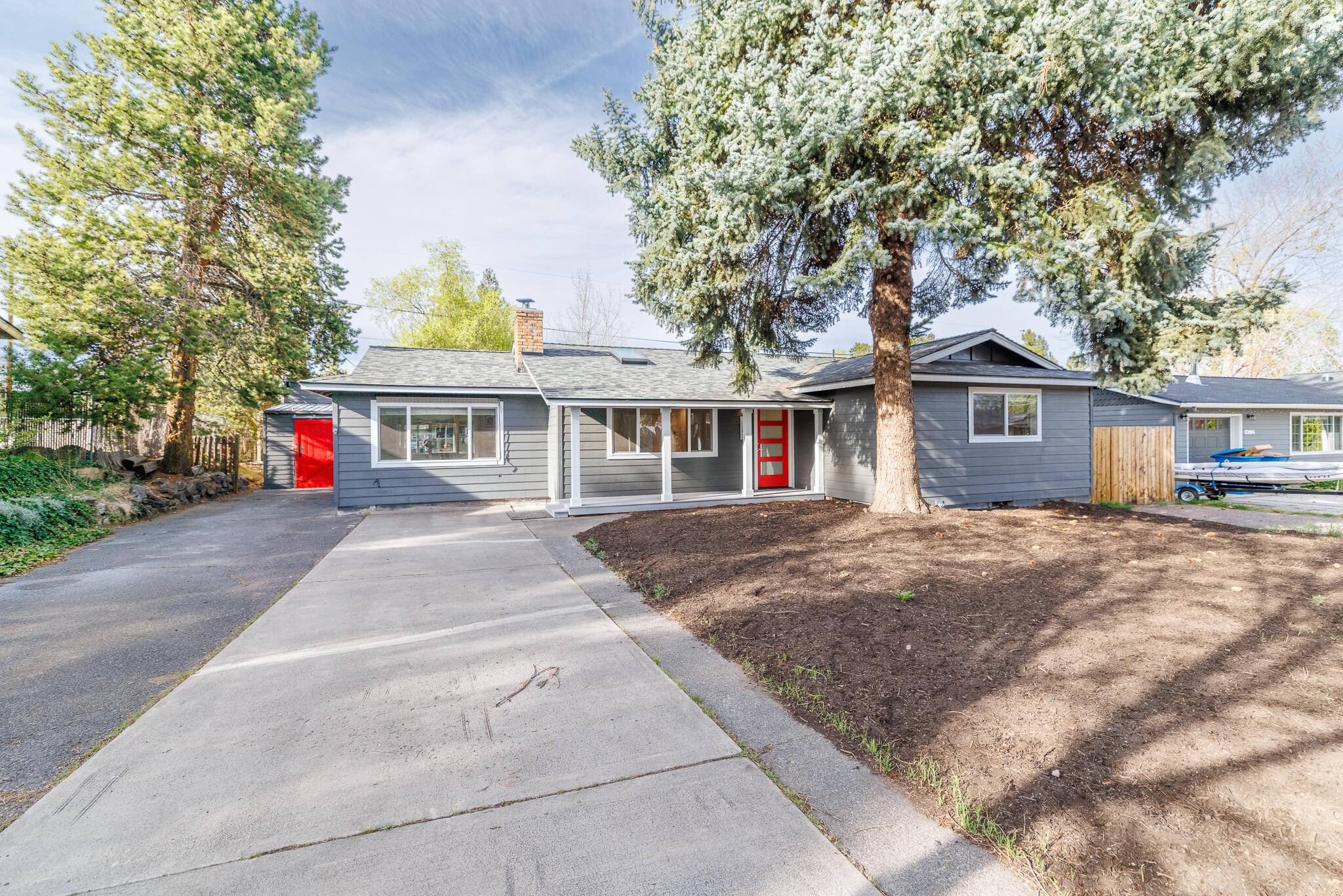 1382 NE Drost Drive