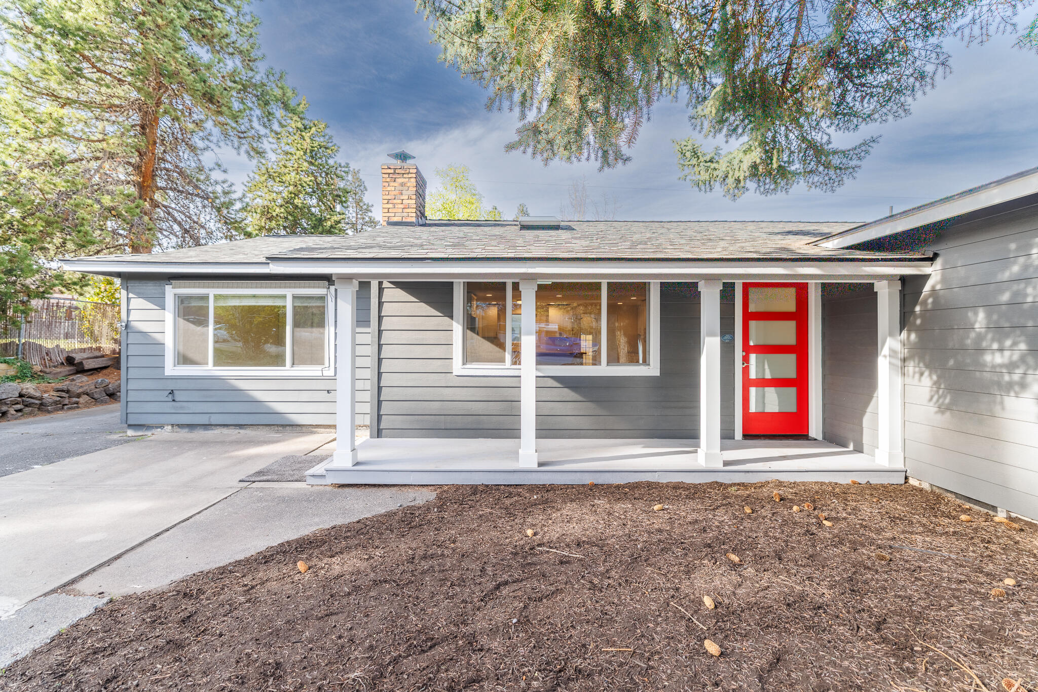 1382 NE Drost Drive