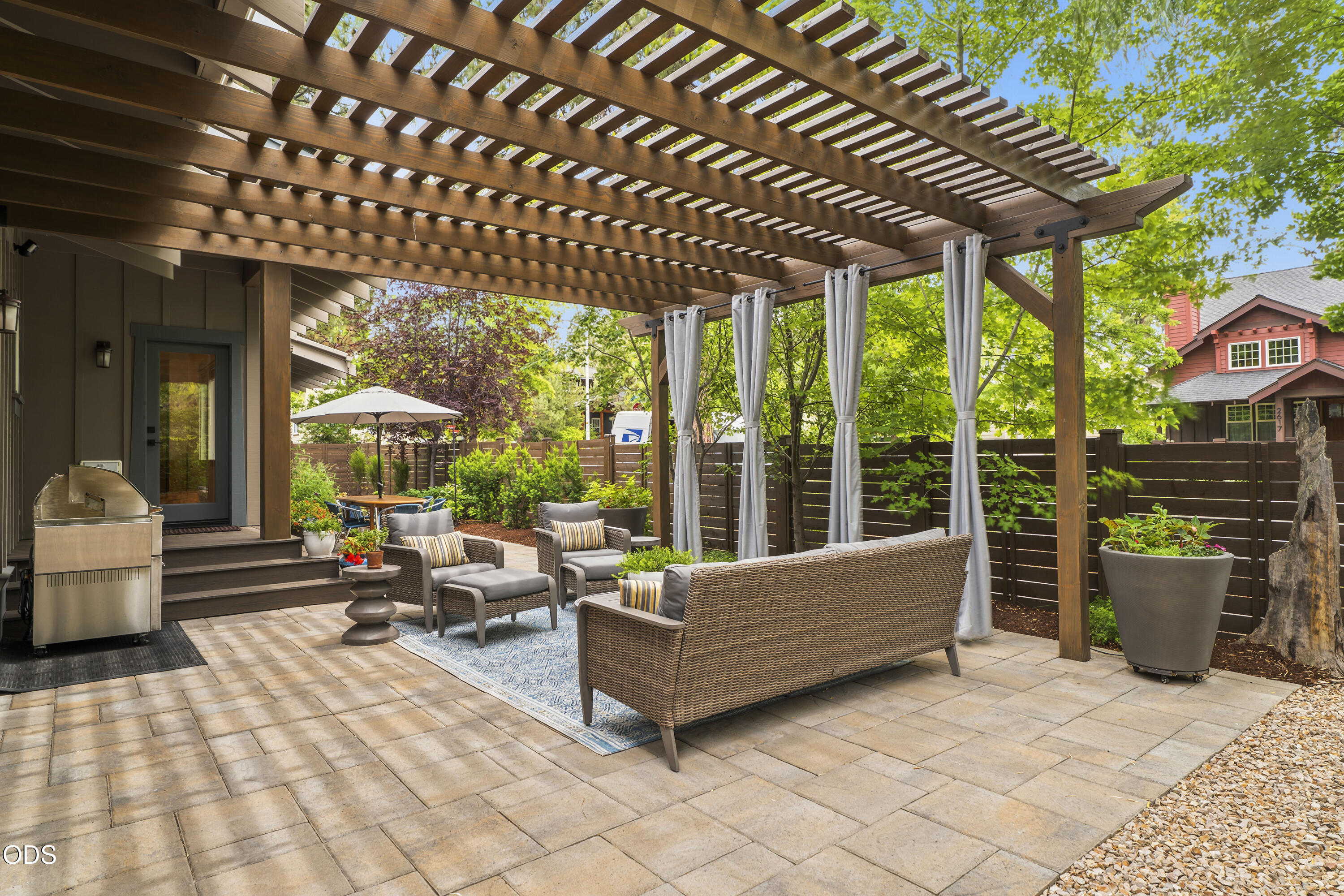 1471 NW John Fremont Street