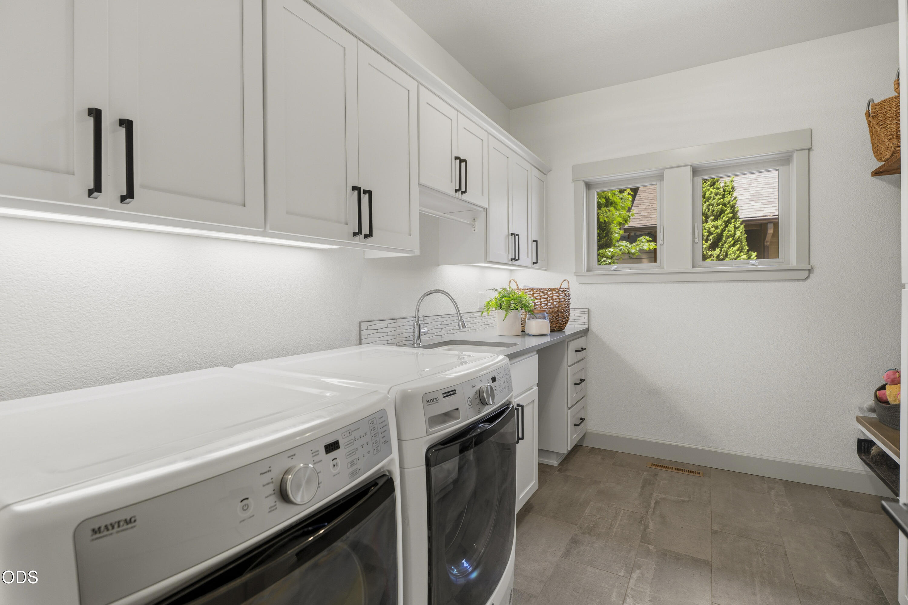 1471 NW John Fremont Street
