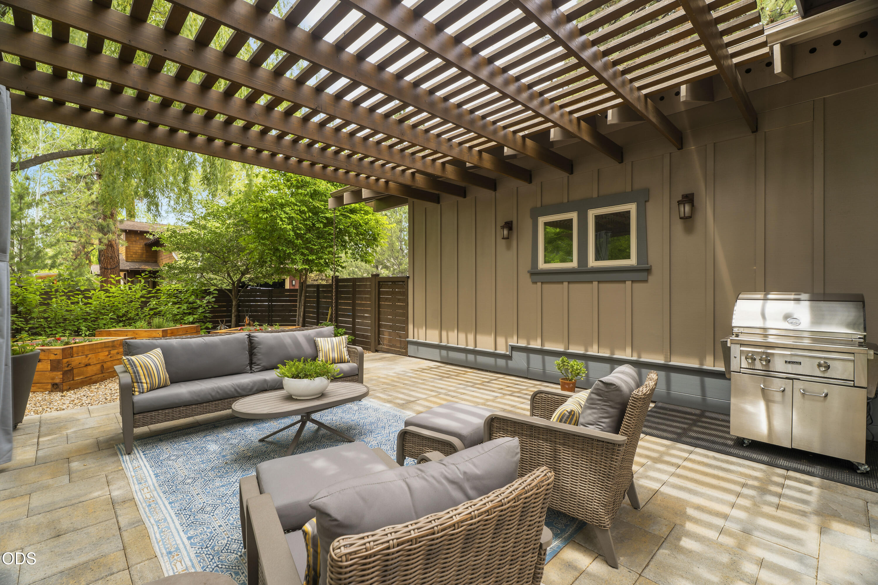 1471 NW John Fremont Street
