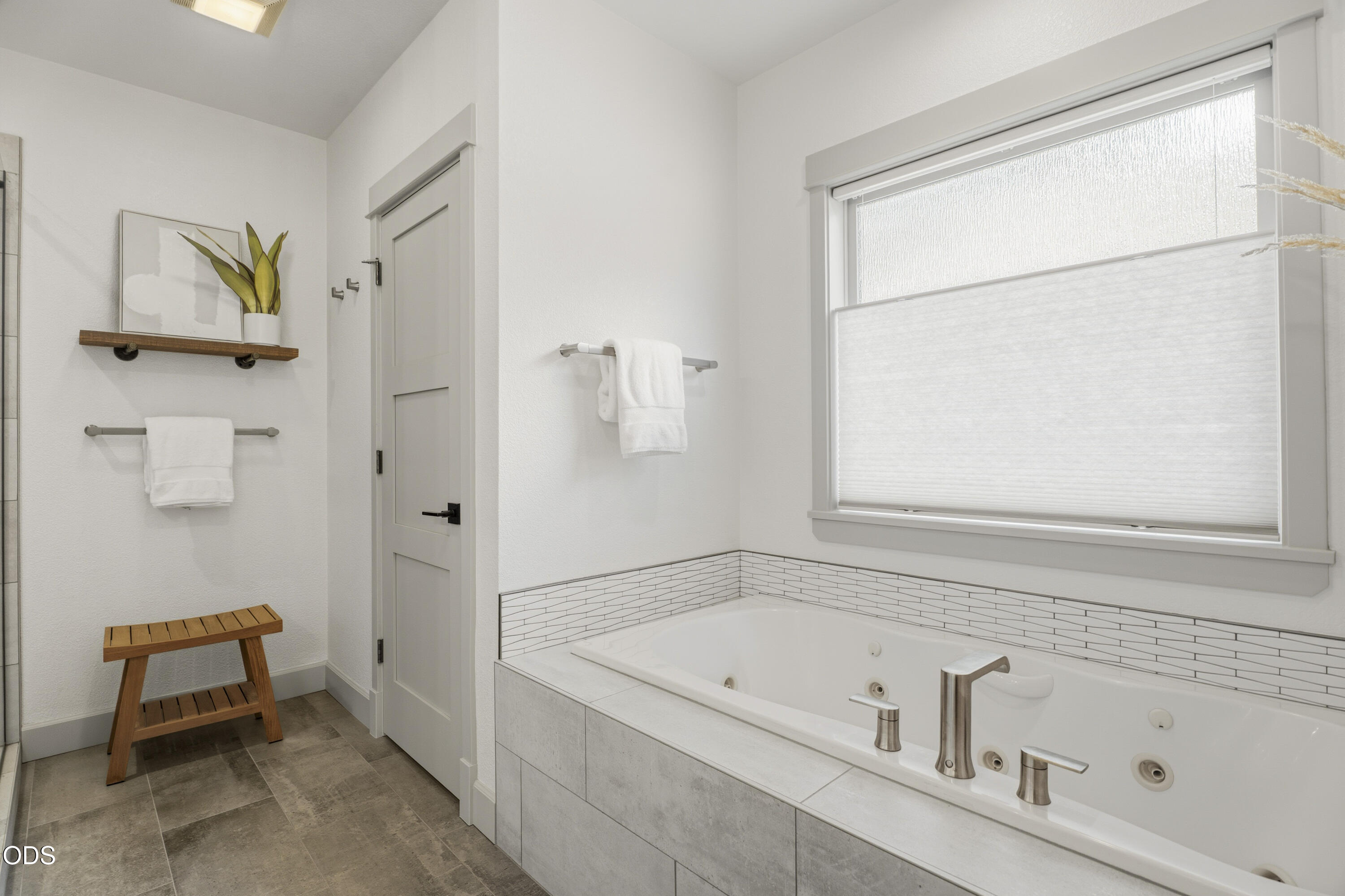 1471 NW John Fremont Street