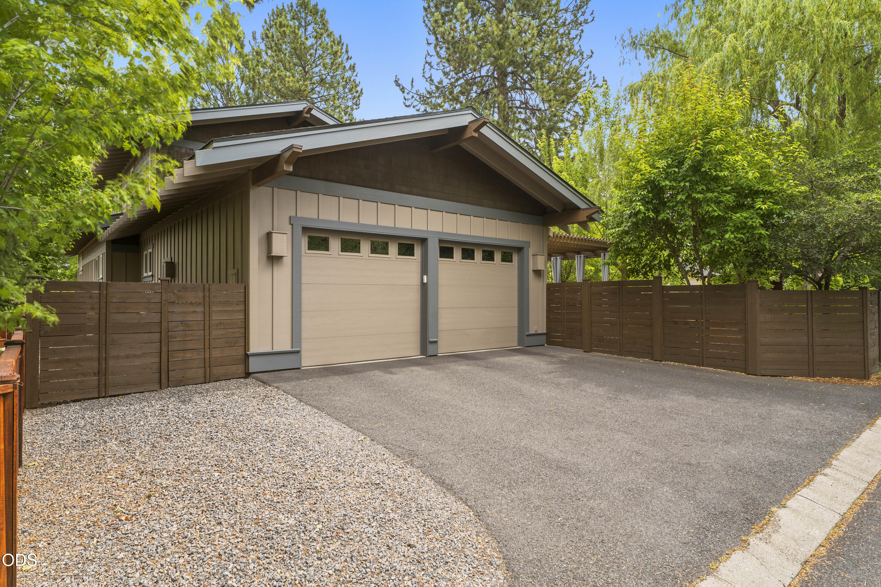 1471 NW John Fremont Street