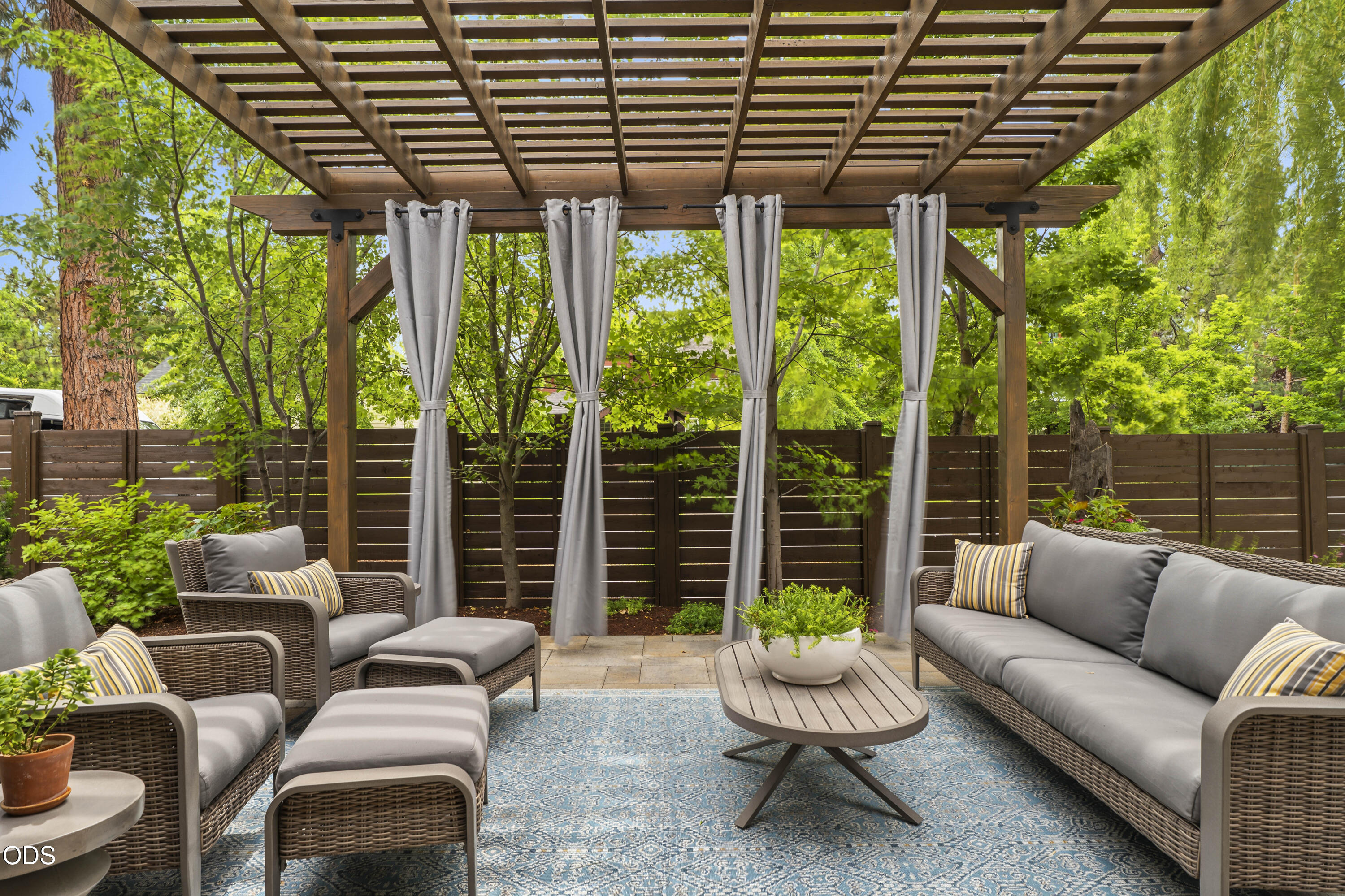 1471 NW John Fremont Street