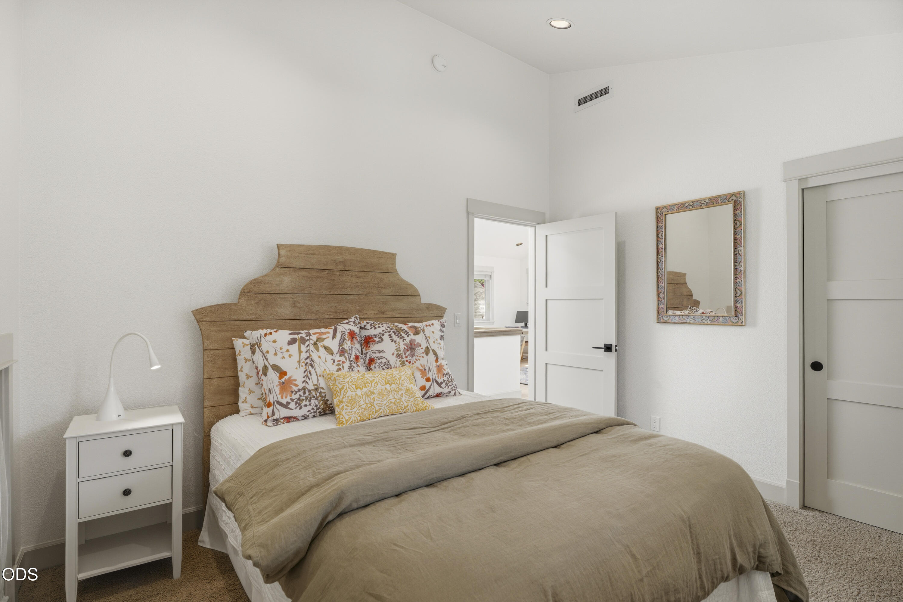 1471 NW John Fremont Street