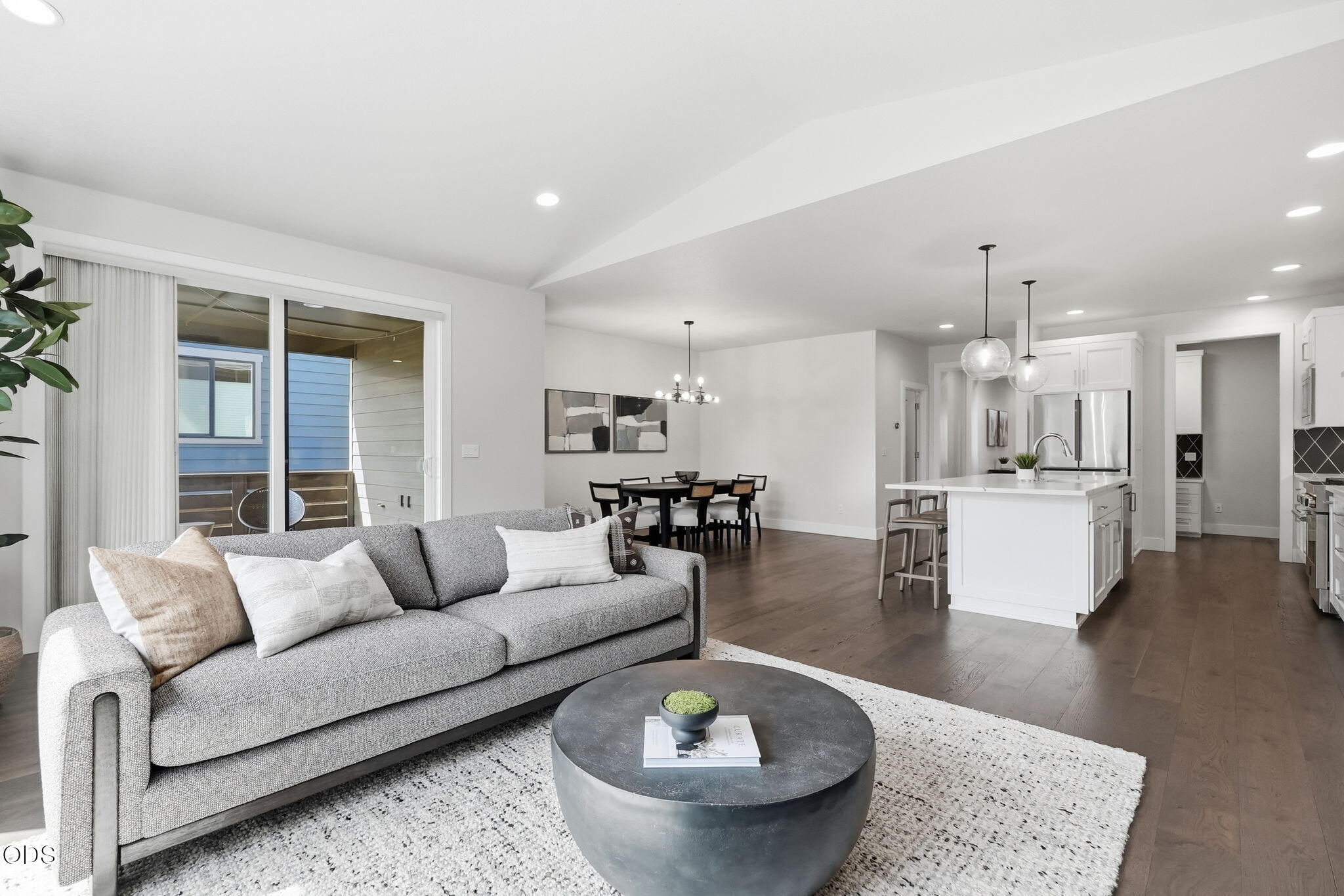 2621 NW Sky Vista Court