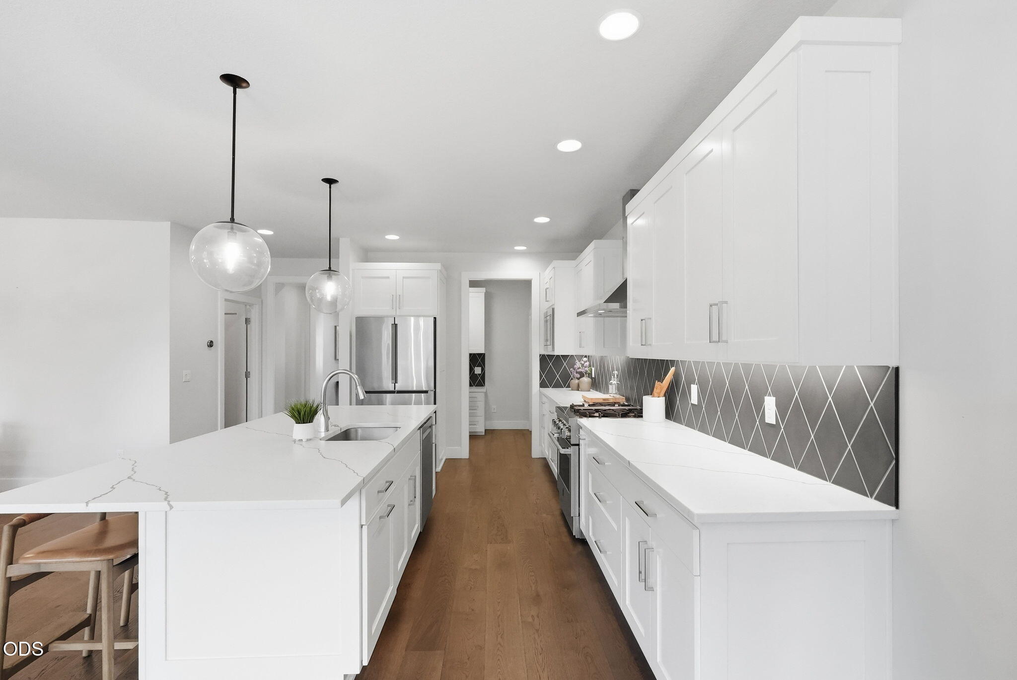 2621 NW Sky Vista Court
