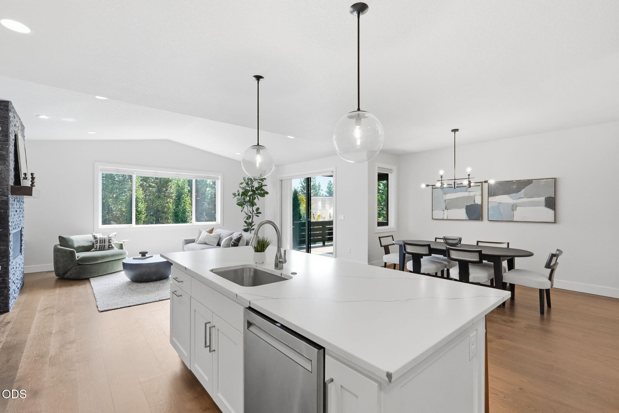 2621 NW Sky Vista Court