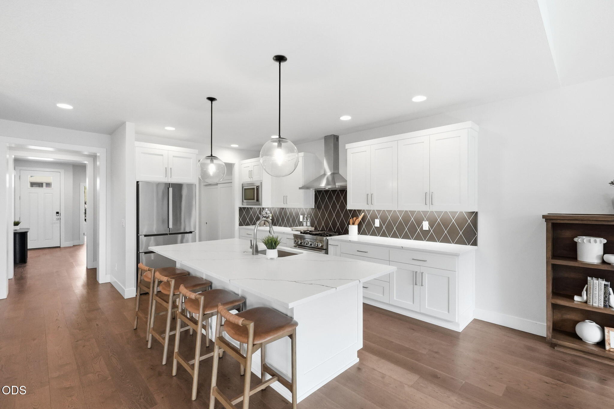 2621 NW Sky Vista Court