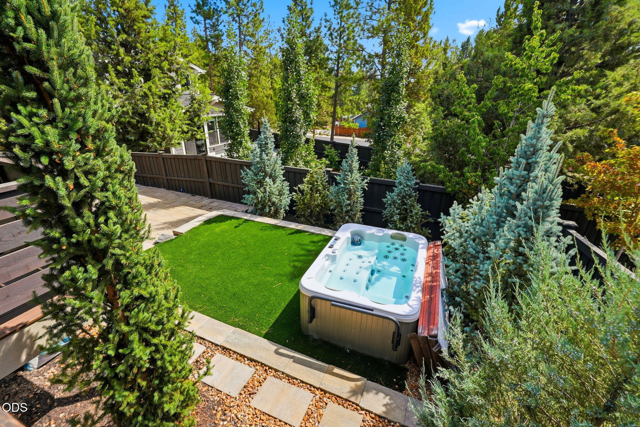 2621 NW Sky Vista Court