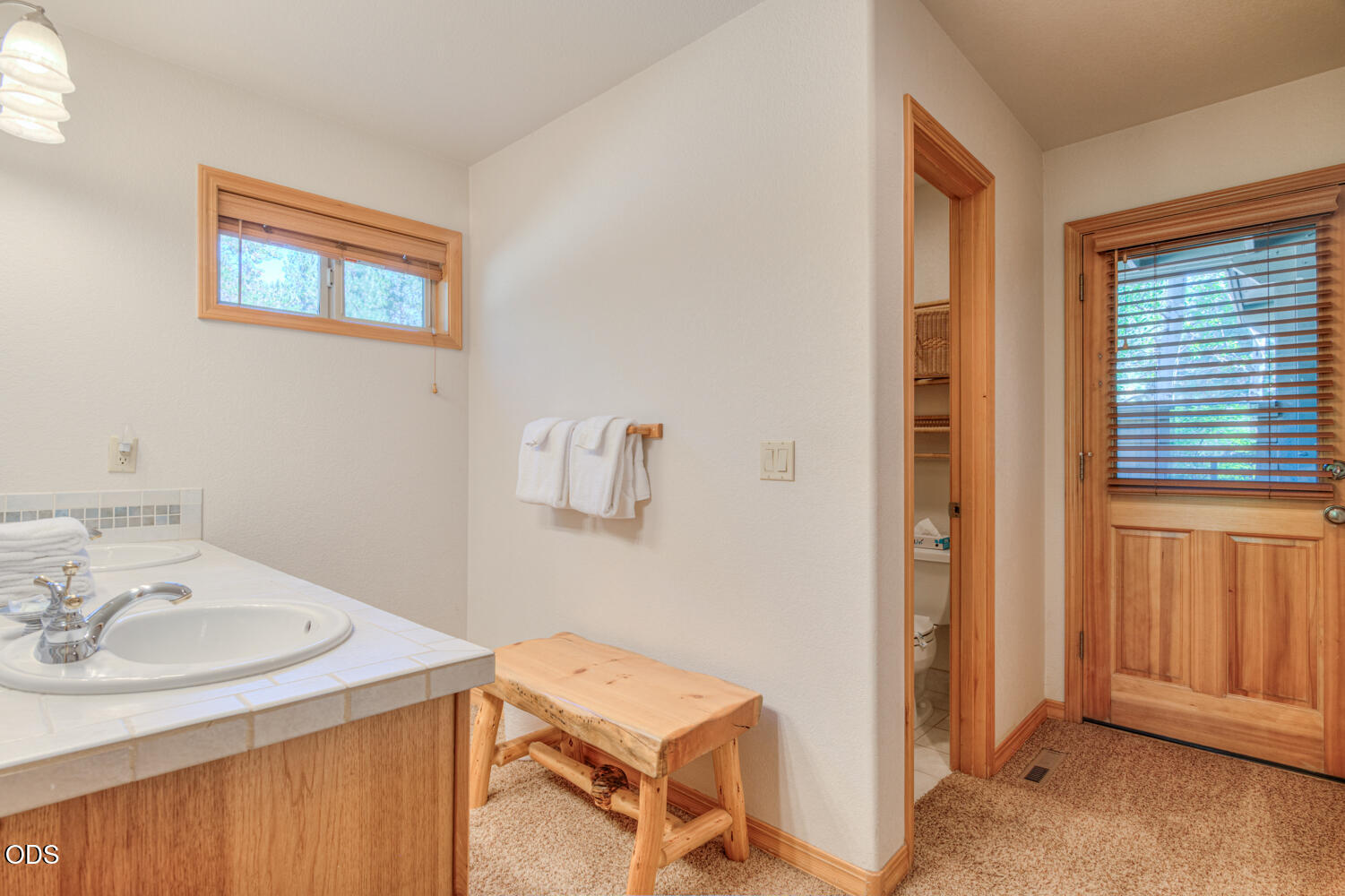 57864 Blue Grouse Lane, 4