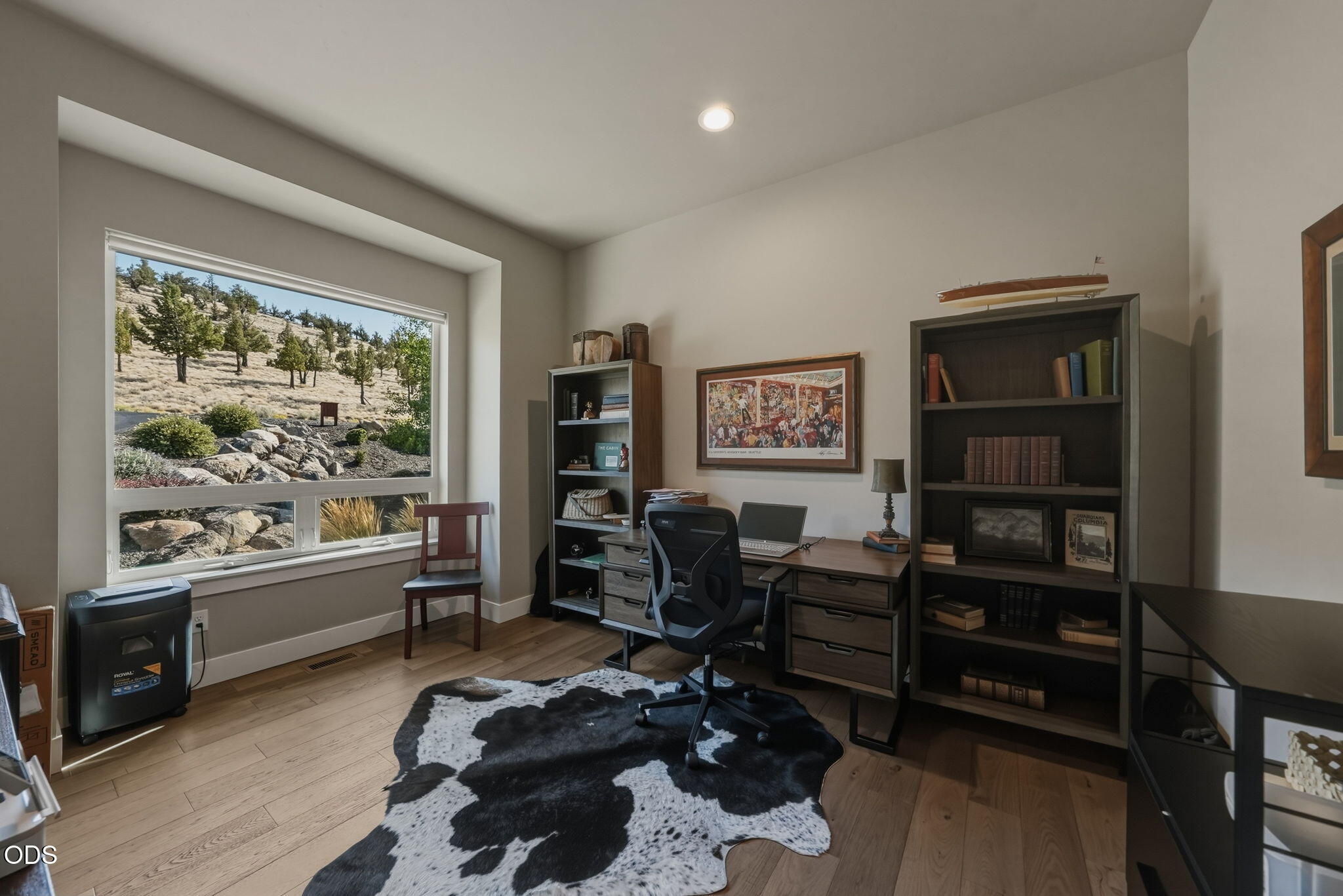 883 Highland View Loop