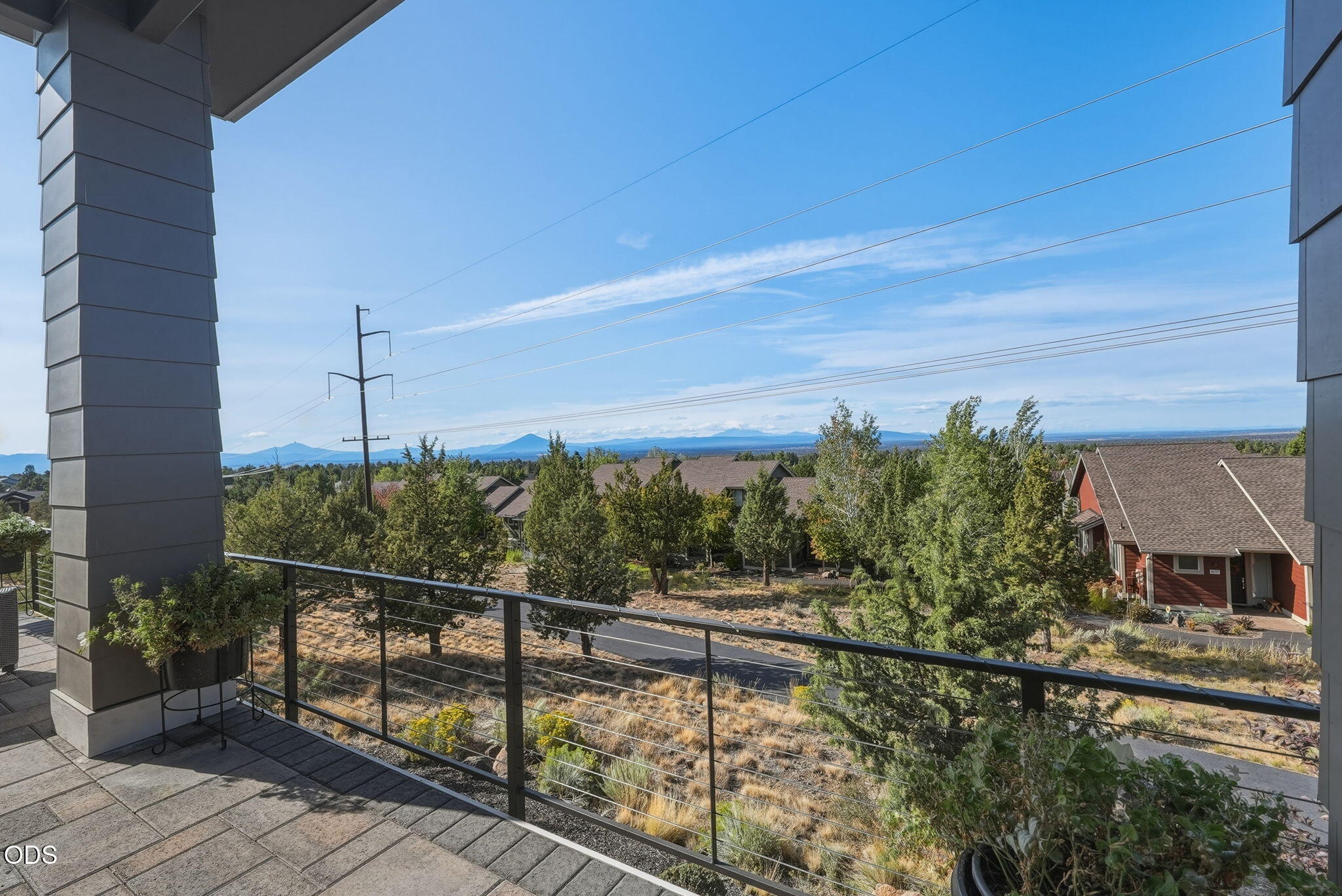 883 Highland View Loop