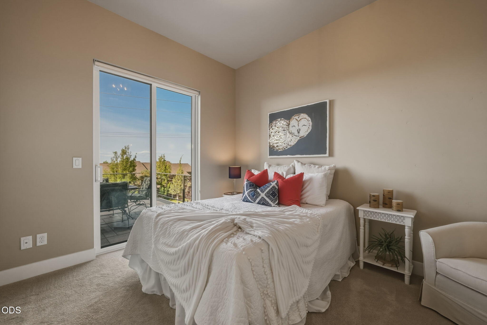 883 Highland View Loop