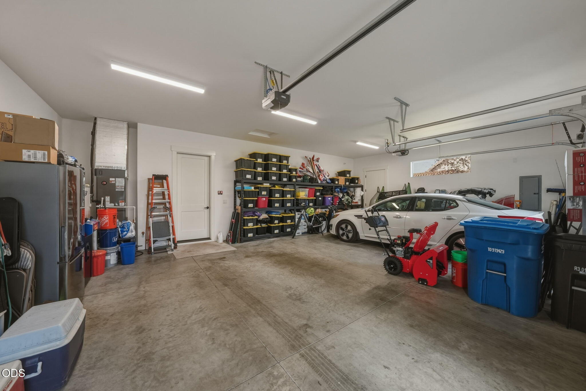 883 Highland View Loop