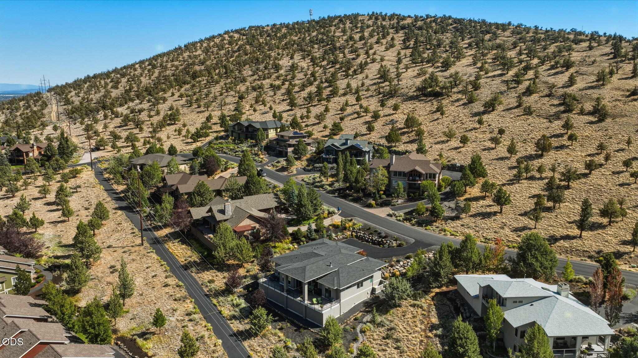 883 Highland View Loop