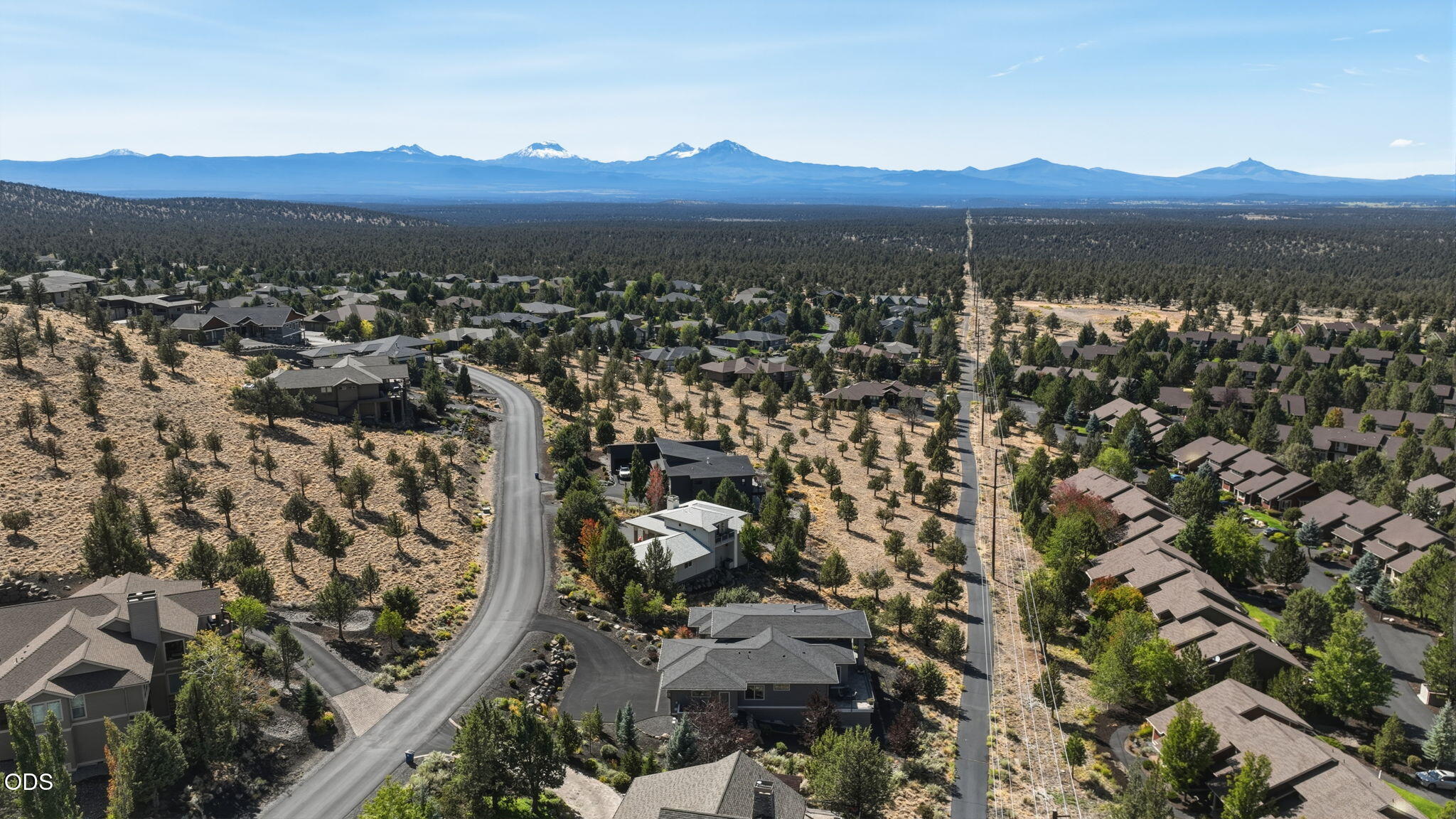 883 Highland View Loop