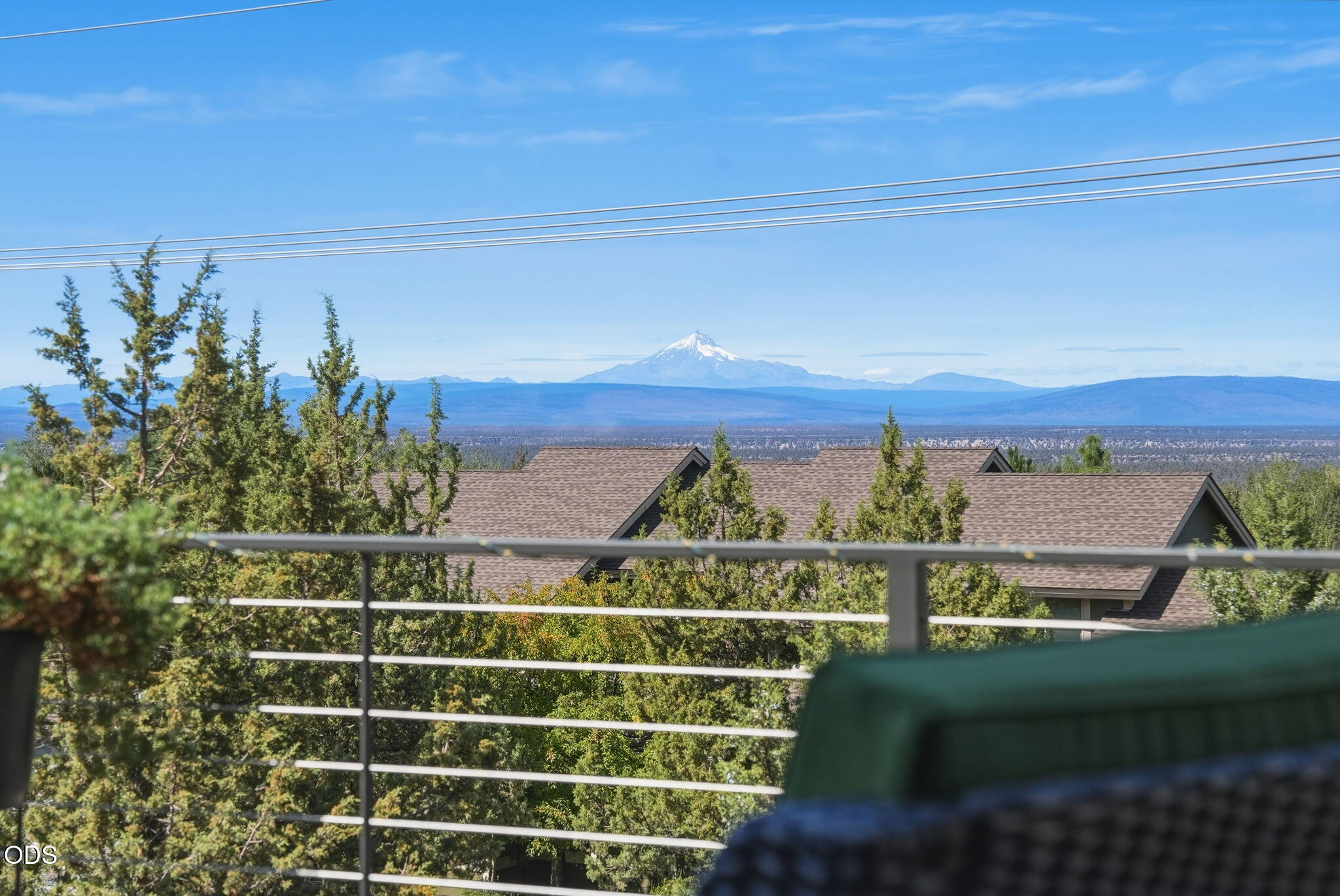 883 Highland View Loop