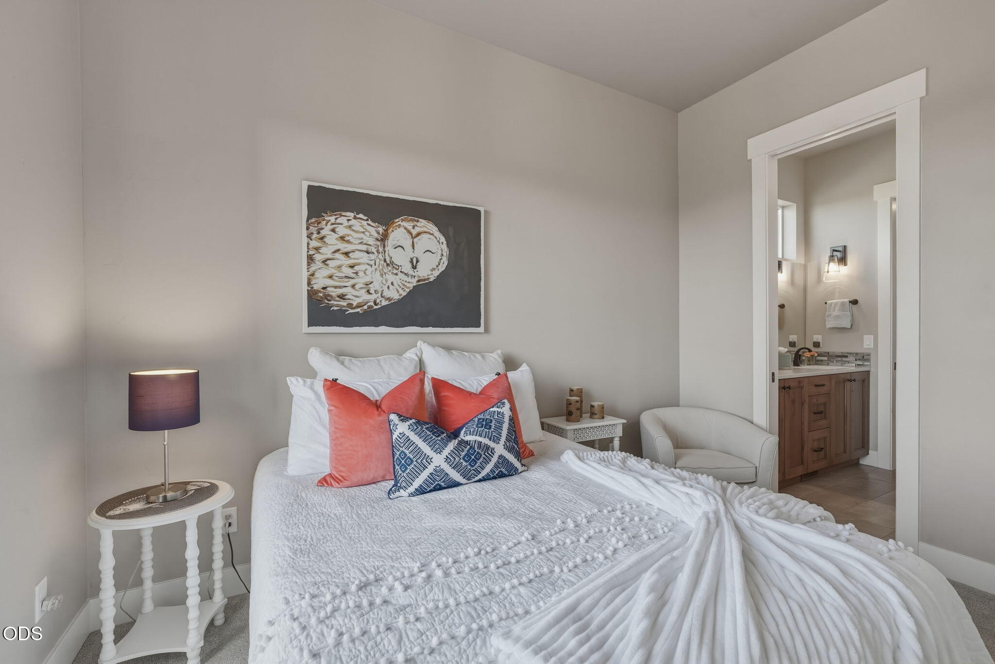 883 Highland View Loop