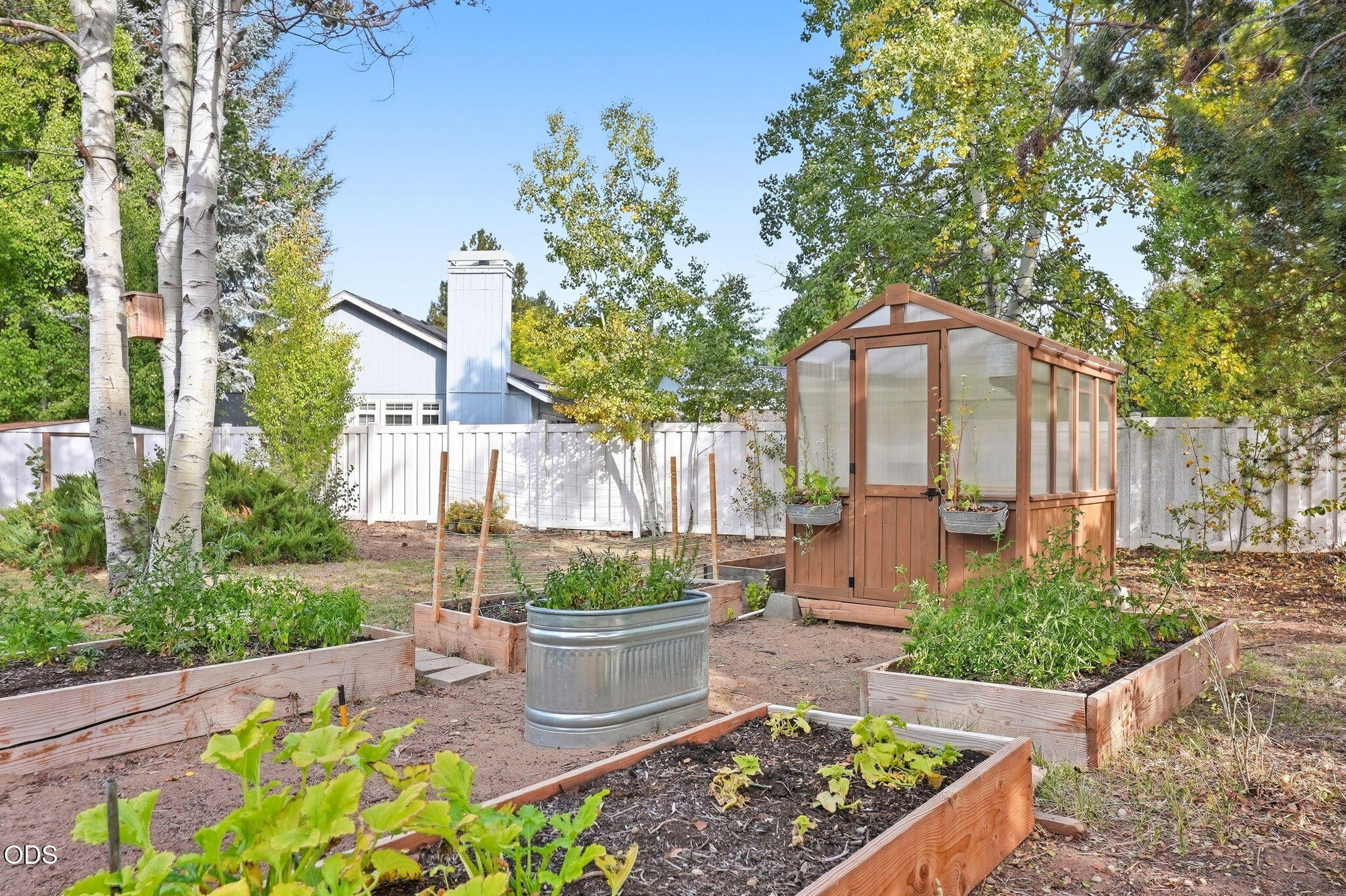 21195 Strawberry Mountain Court