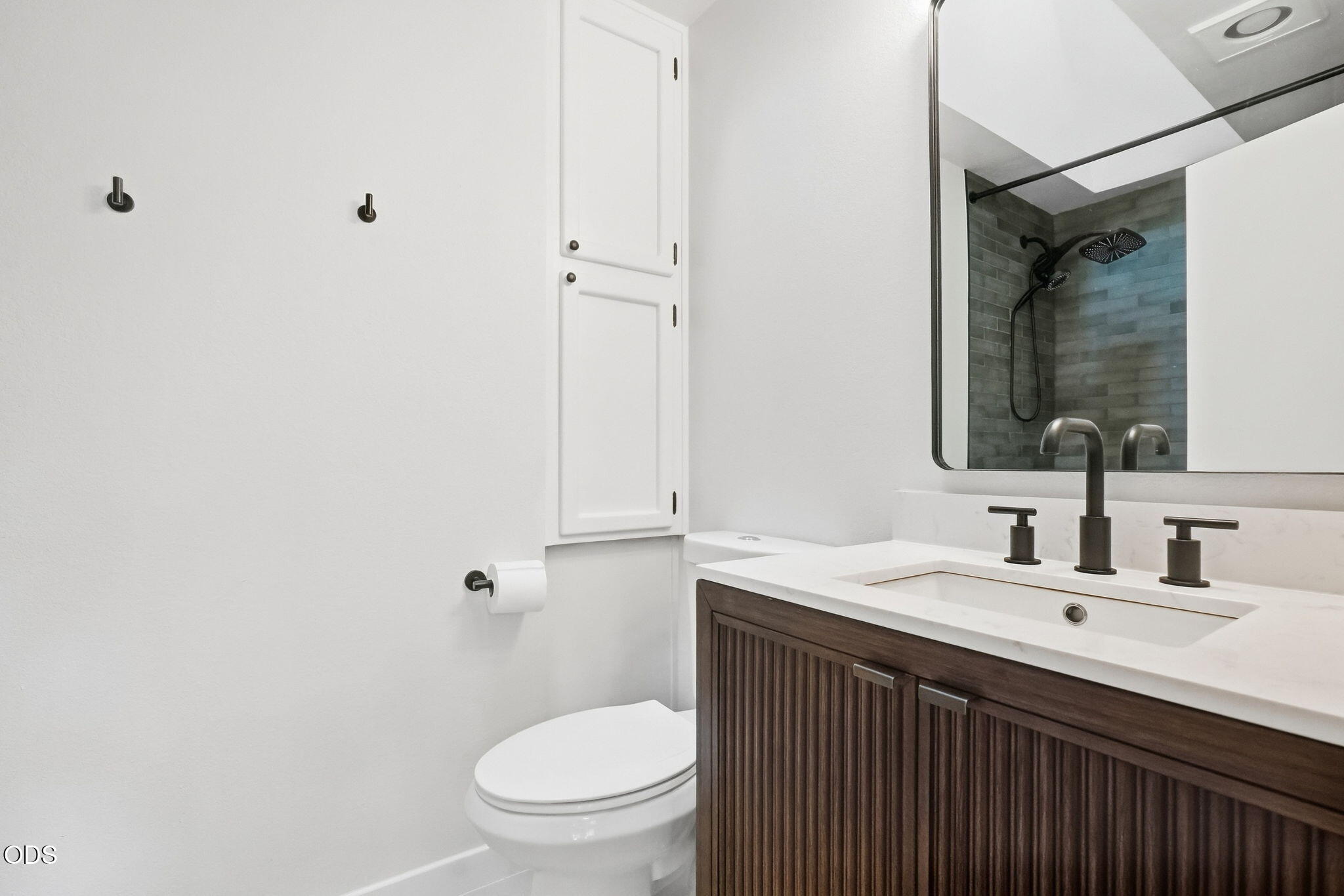 21195 Strawberry Mountain Court