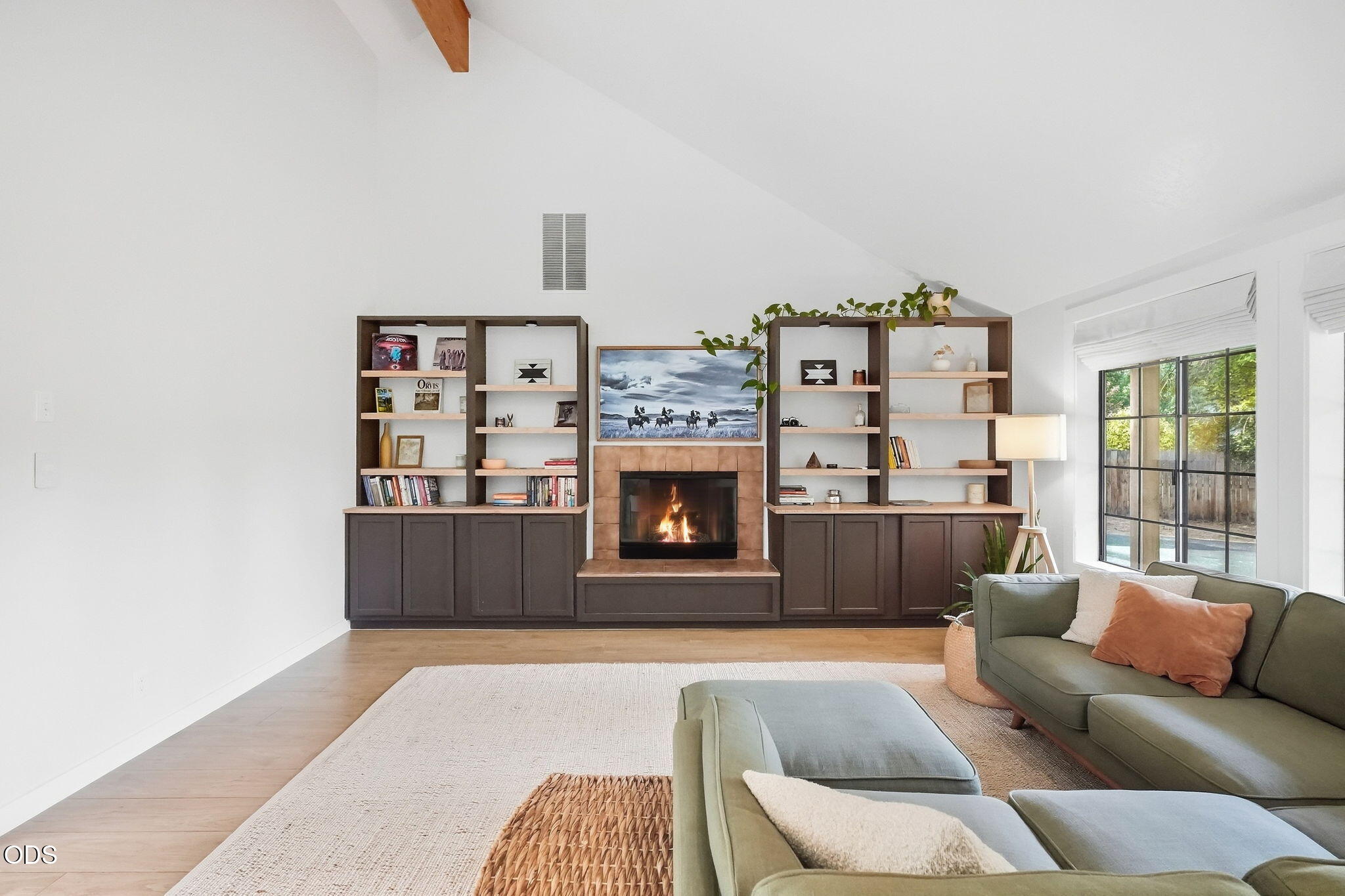 21195 Strawberry Mountain Court
