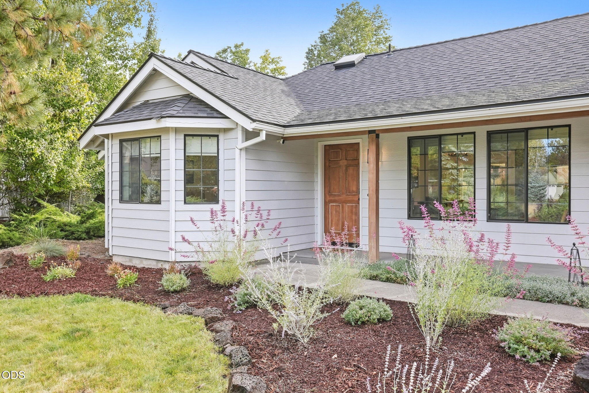 21195 Strawberry Mountain Court