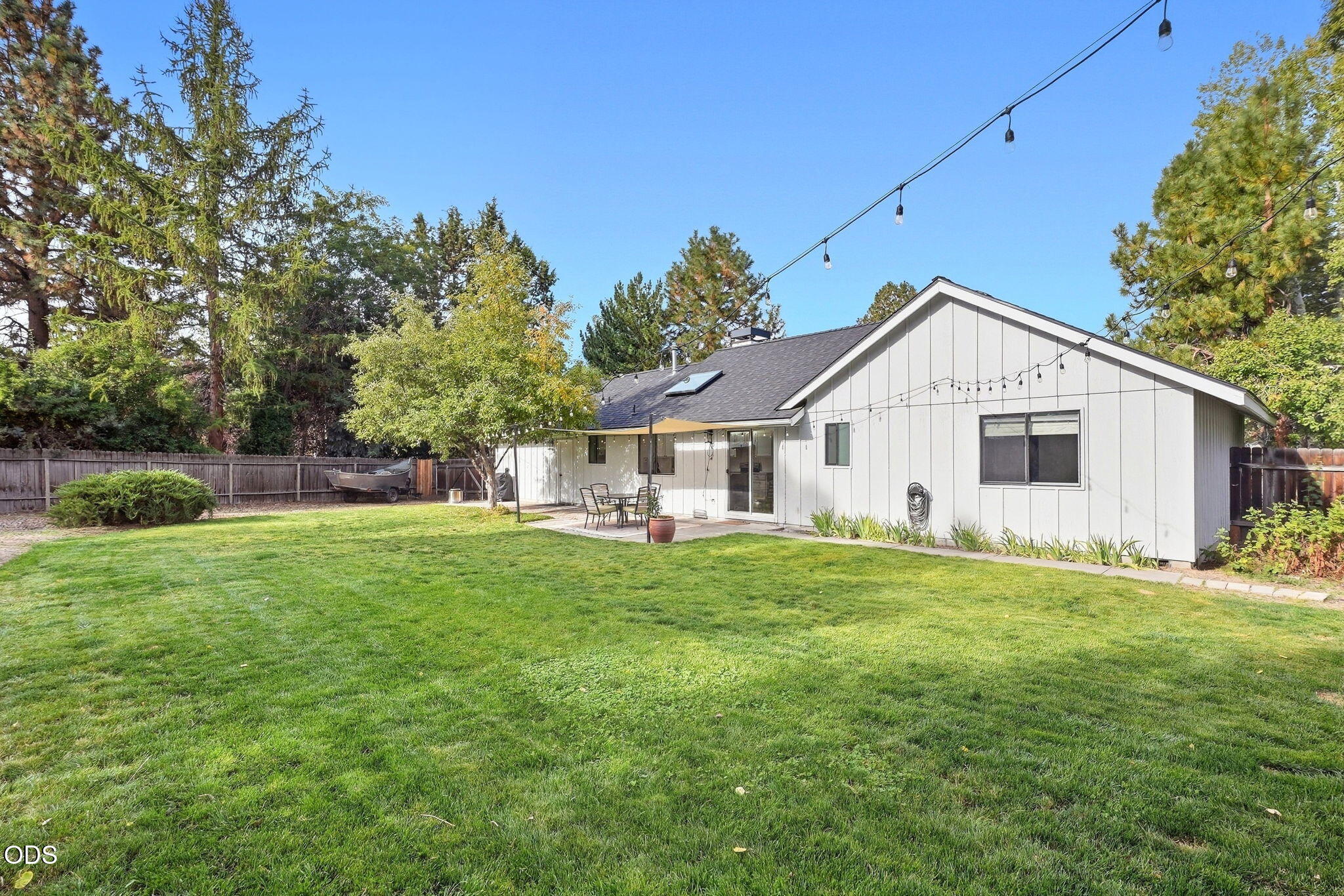 21195 Strawberry Mountain Court