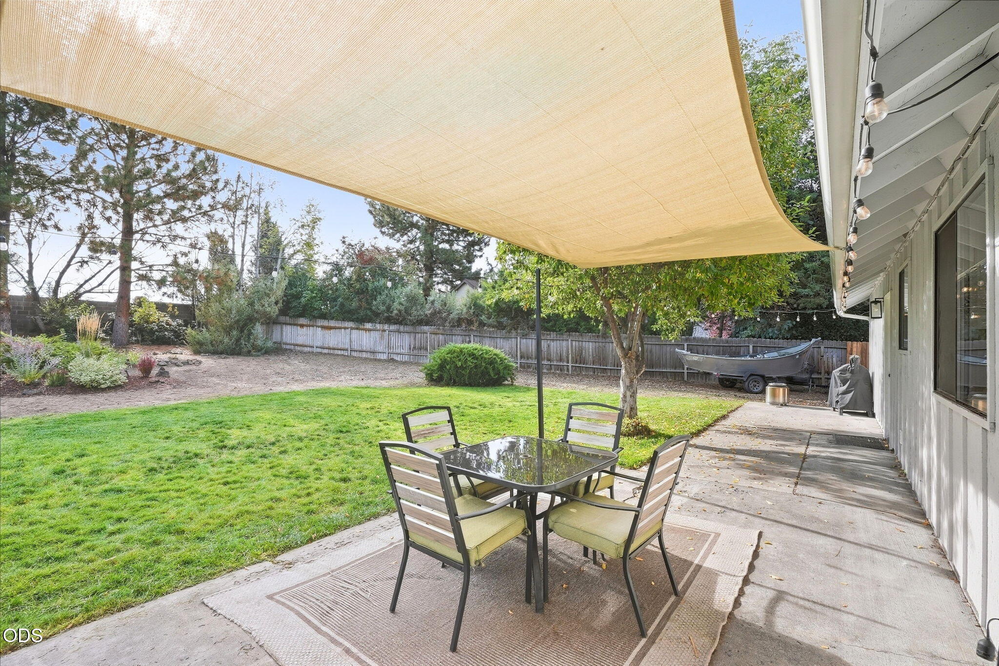 21195 Strawberry Mountain Court