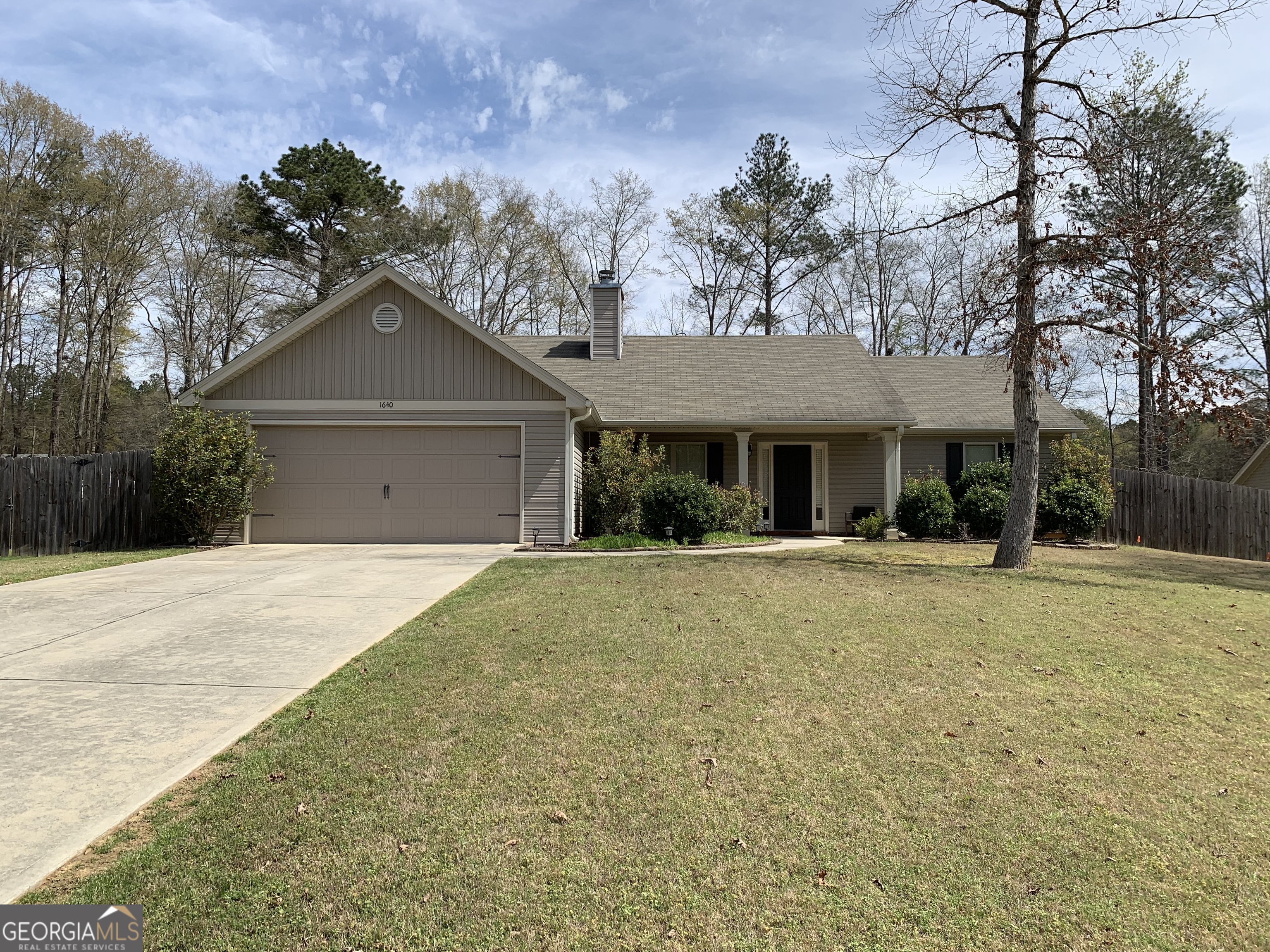 1640 Deer Creek Lane