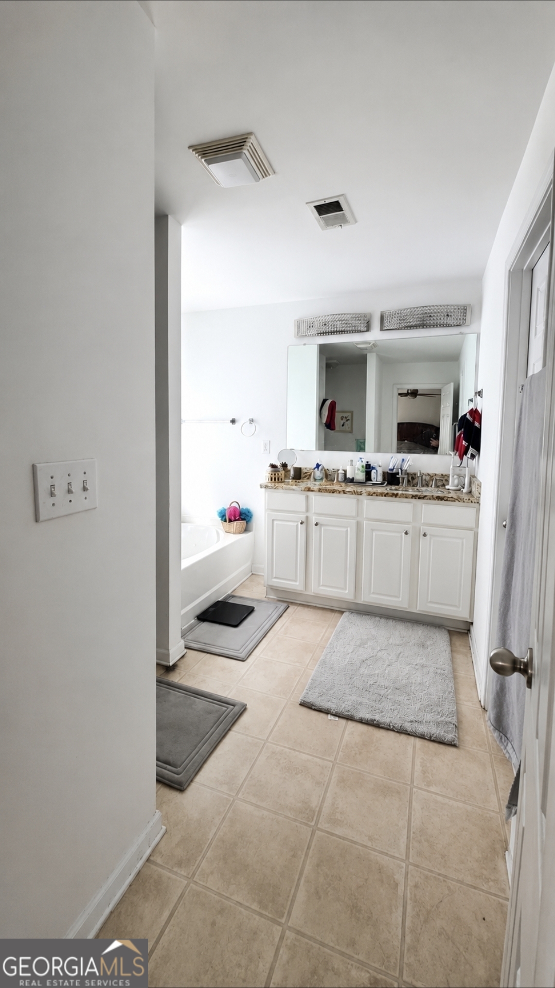 192 Bellewood Oak Drive