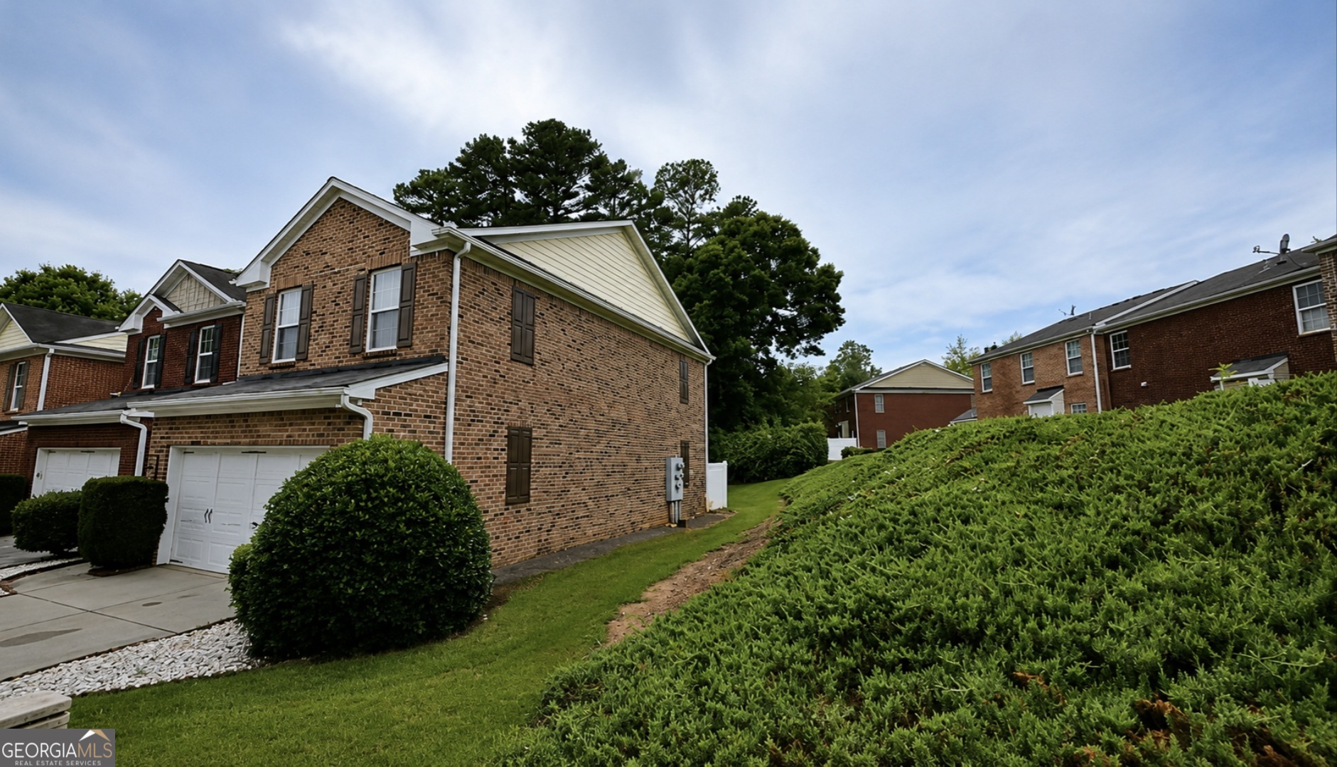 192 Bellewood Oak Drive