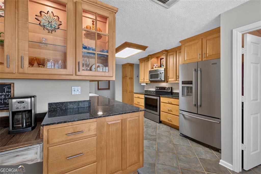 1561 Timber Heights Drive