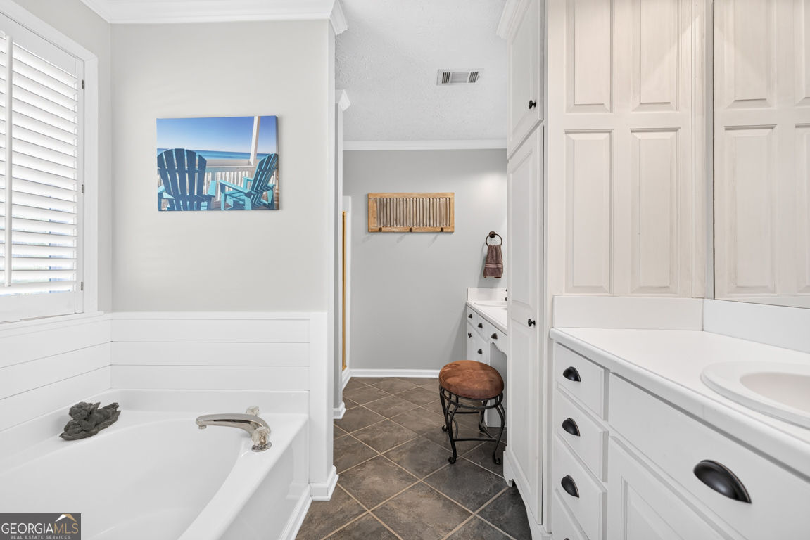 1561 Timber Heights Drive