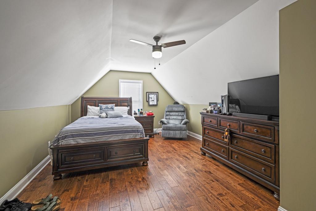 530 Cluster Court