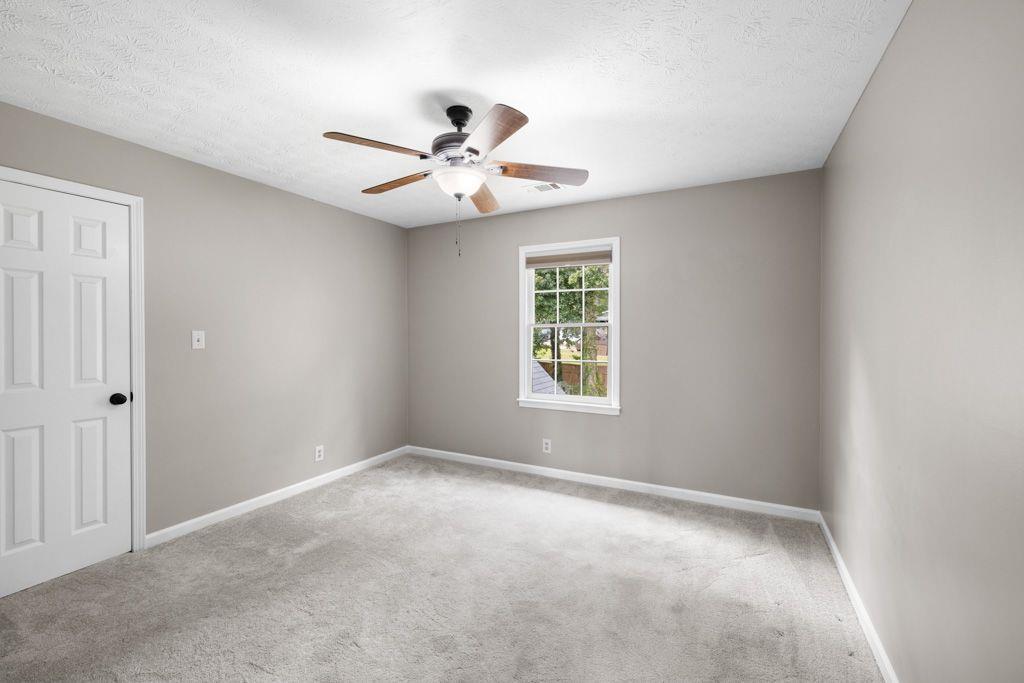 736 Oxford Court