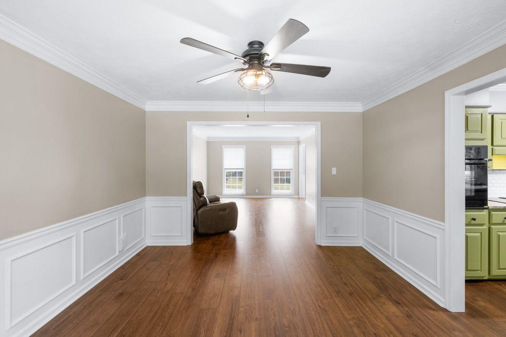 736 Oxford Court