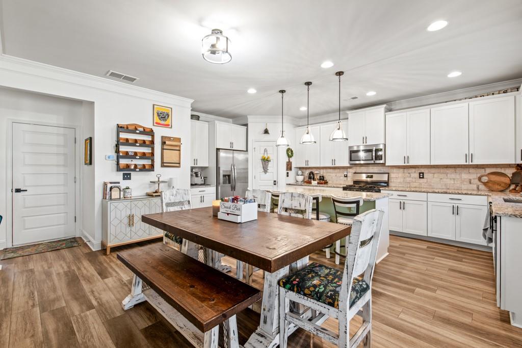 2346 Persimmon Chase