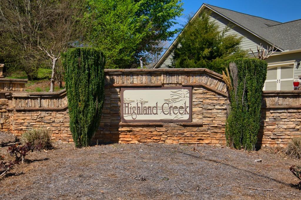 2346 Persimmon Chase