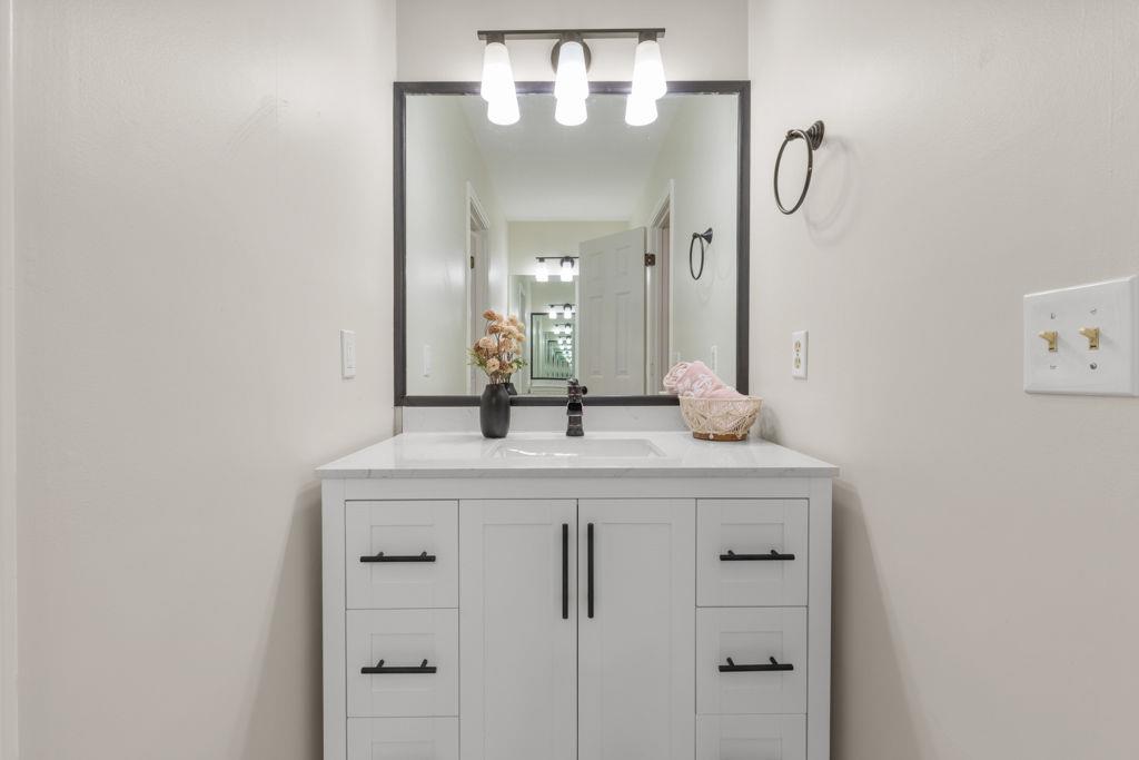 2611 Rock Point Lane