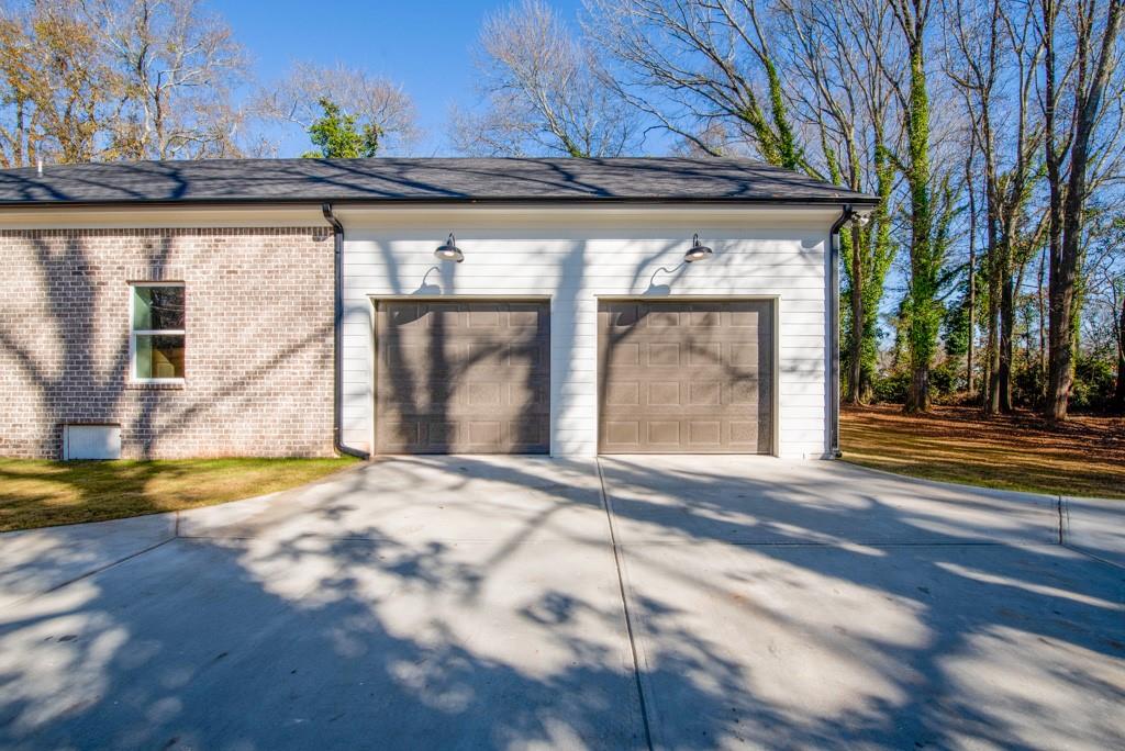 112 E Fambrough Street